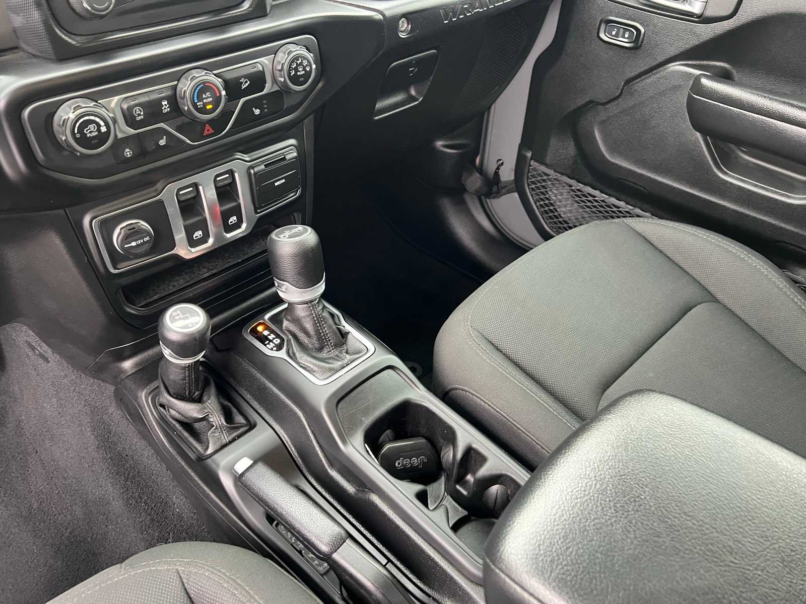 Thumbnail: 2020 Jeep Wrangler - 40