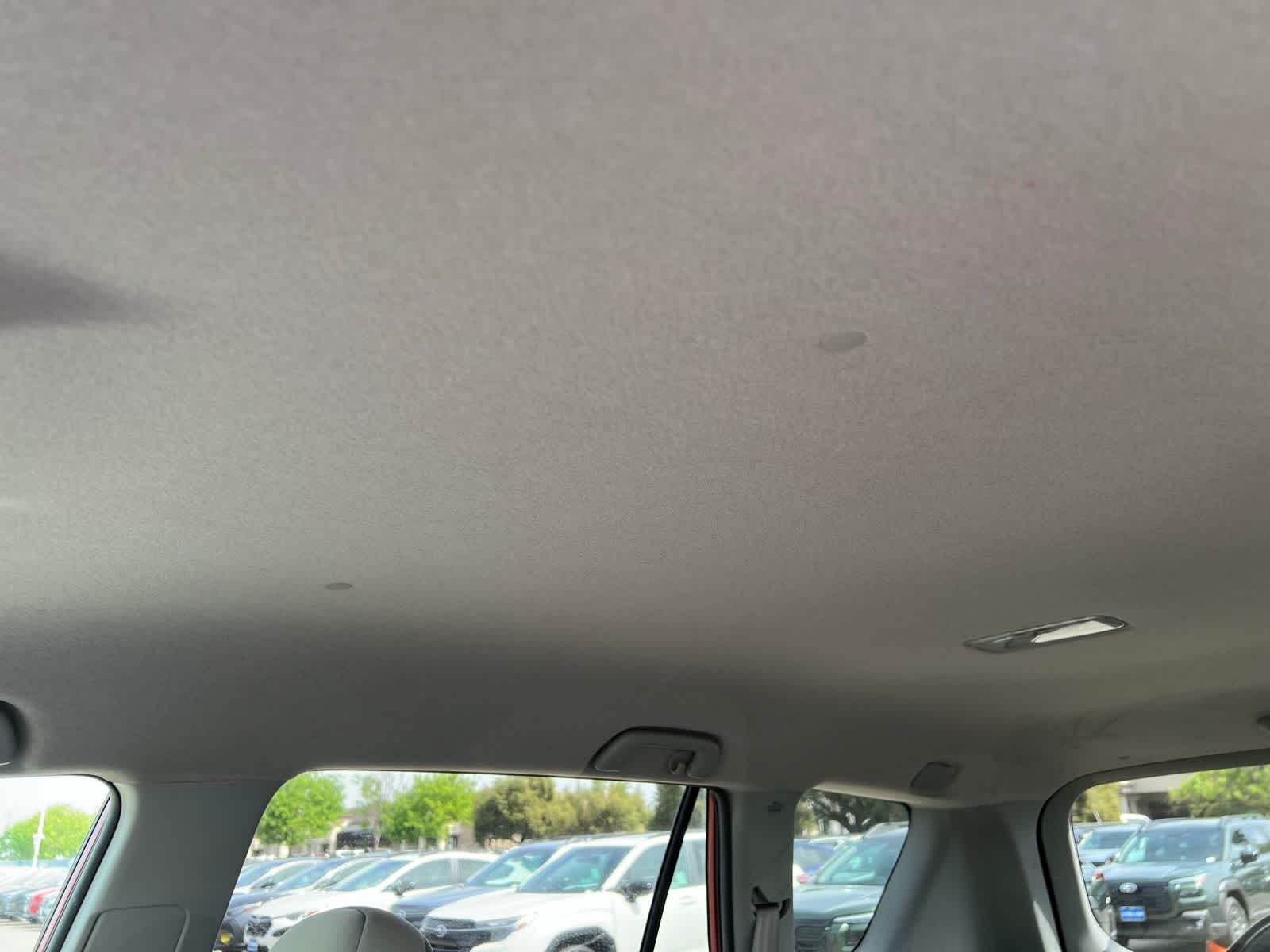 Thumbnail: 2010 Toyota RAV4 - 34