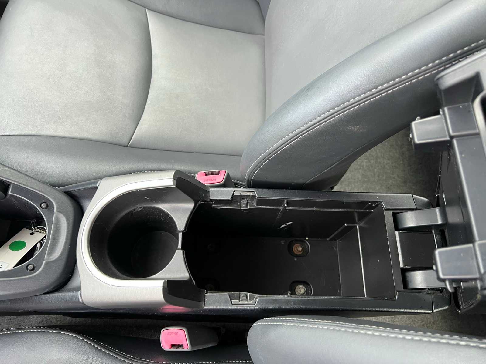 Thumbnail: 2012 Toyota Prius - 41