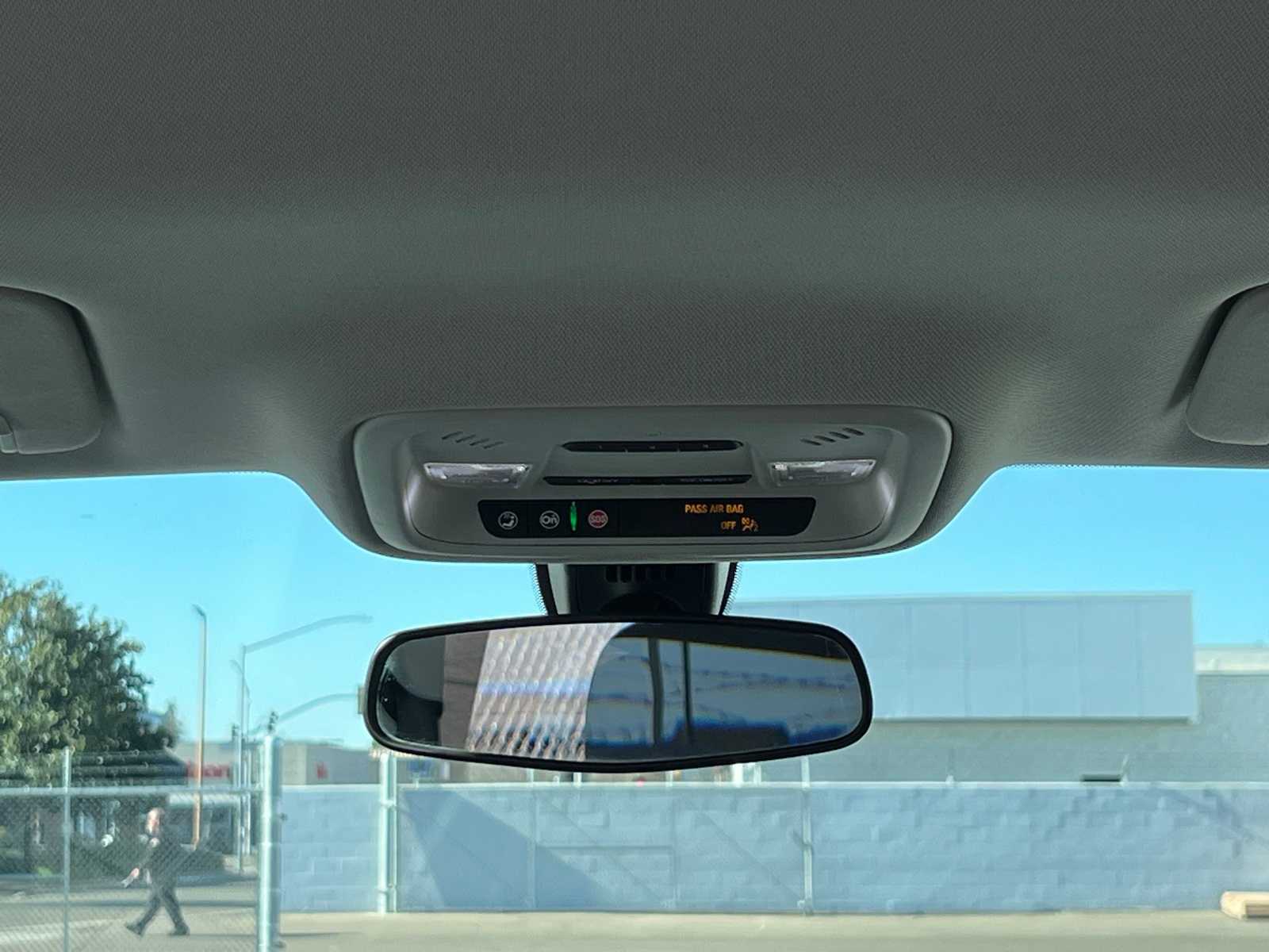 Thumbnail: 2021 Chevrolet Traverse - 30