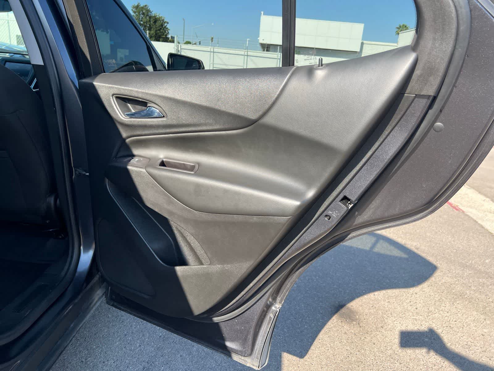 Thumbnail: 2022 Chevrolet Equinox - 24
