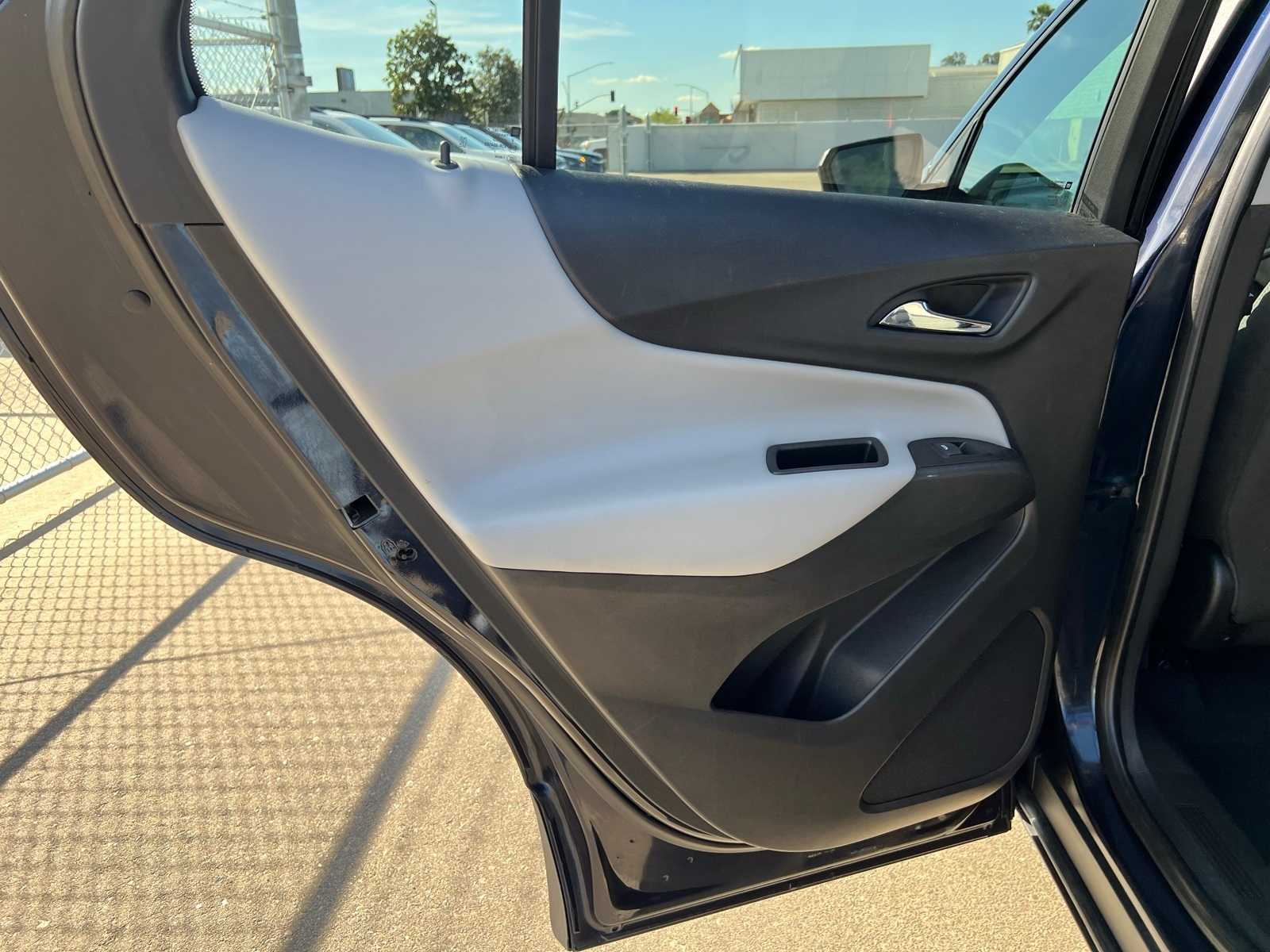 Thumbnail: 2020 Chevrolet Equinox - 21