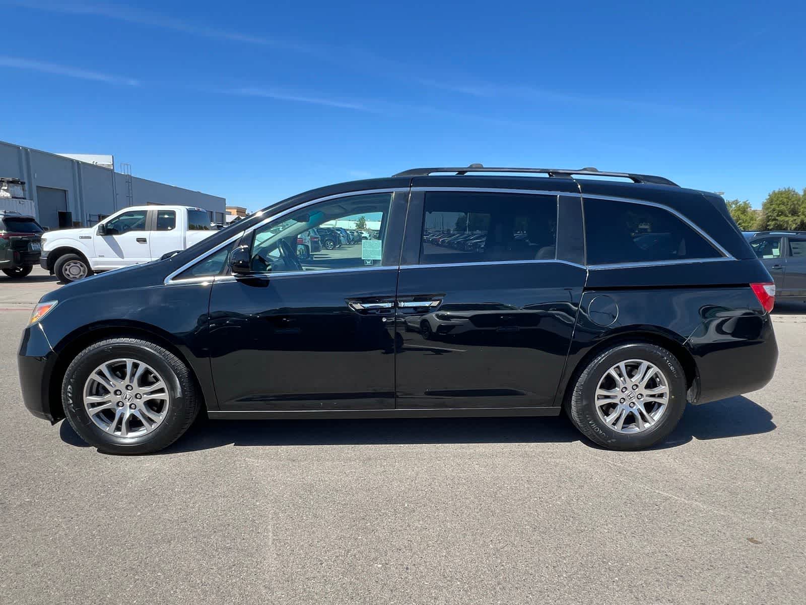 Thumbnail: 2011 Honda Odyssey - 2