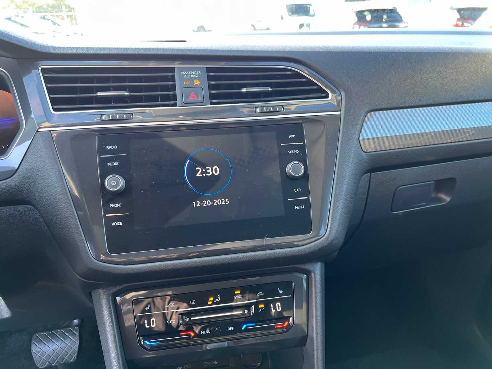 Thumbnail: 2023 Volkswagen Tiguan - 36