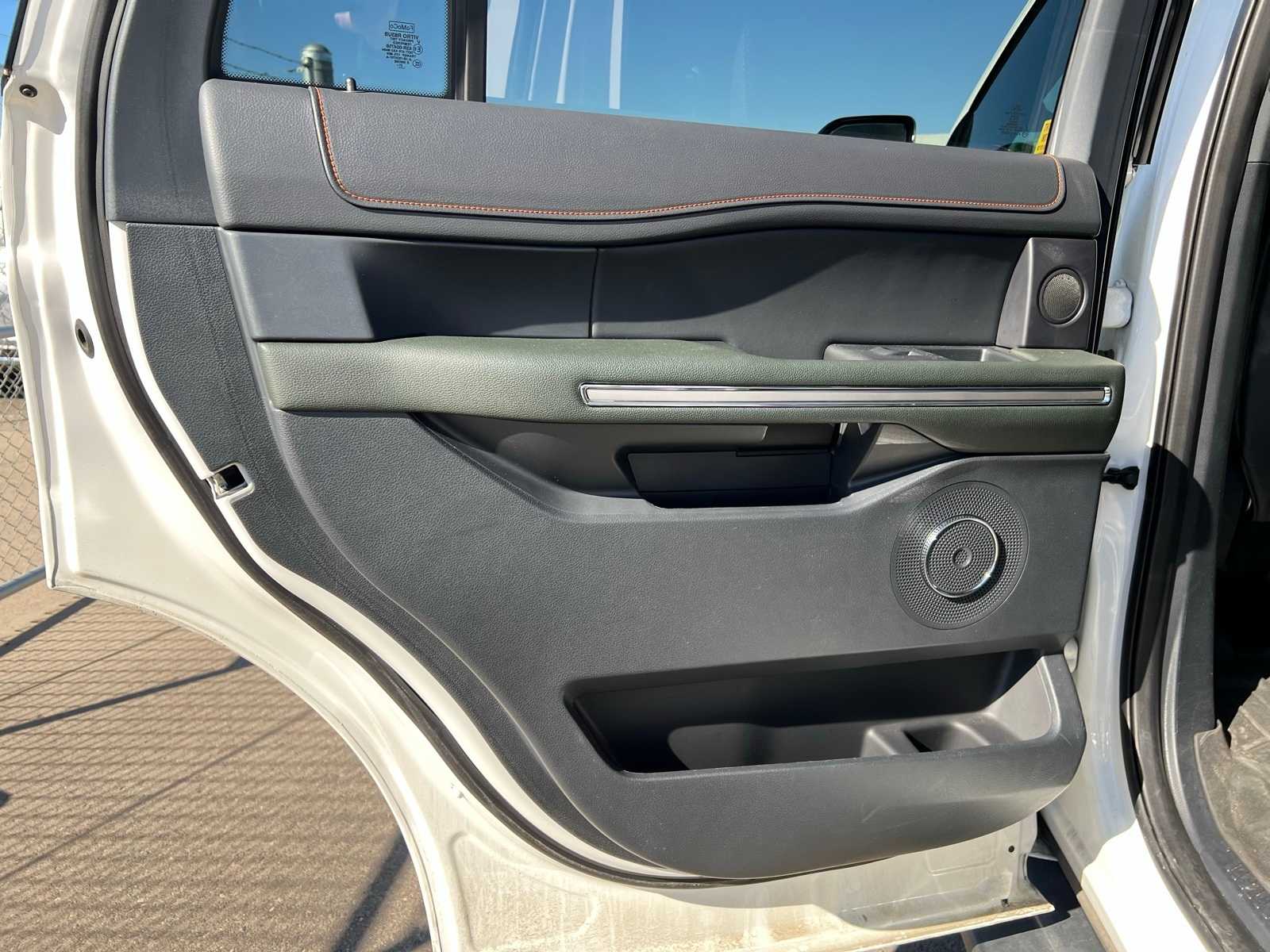 Thumbnail: 2022 Ford Expedition - 20