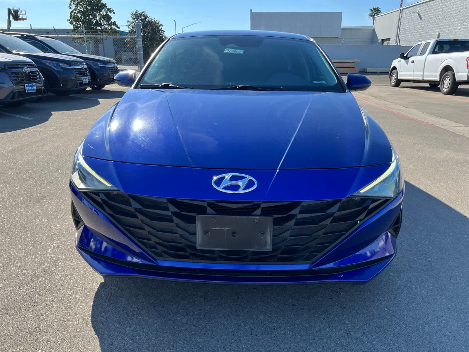 Thumbnail: 2023 Hyundai Elantra - 10