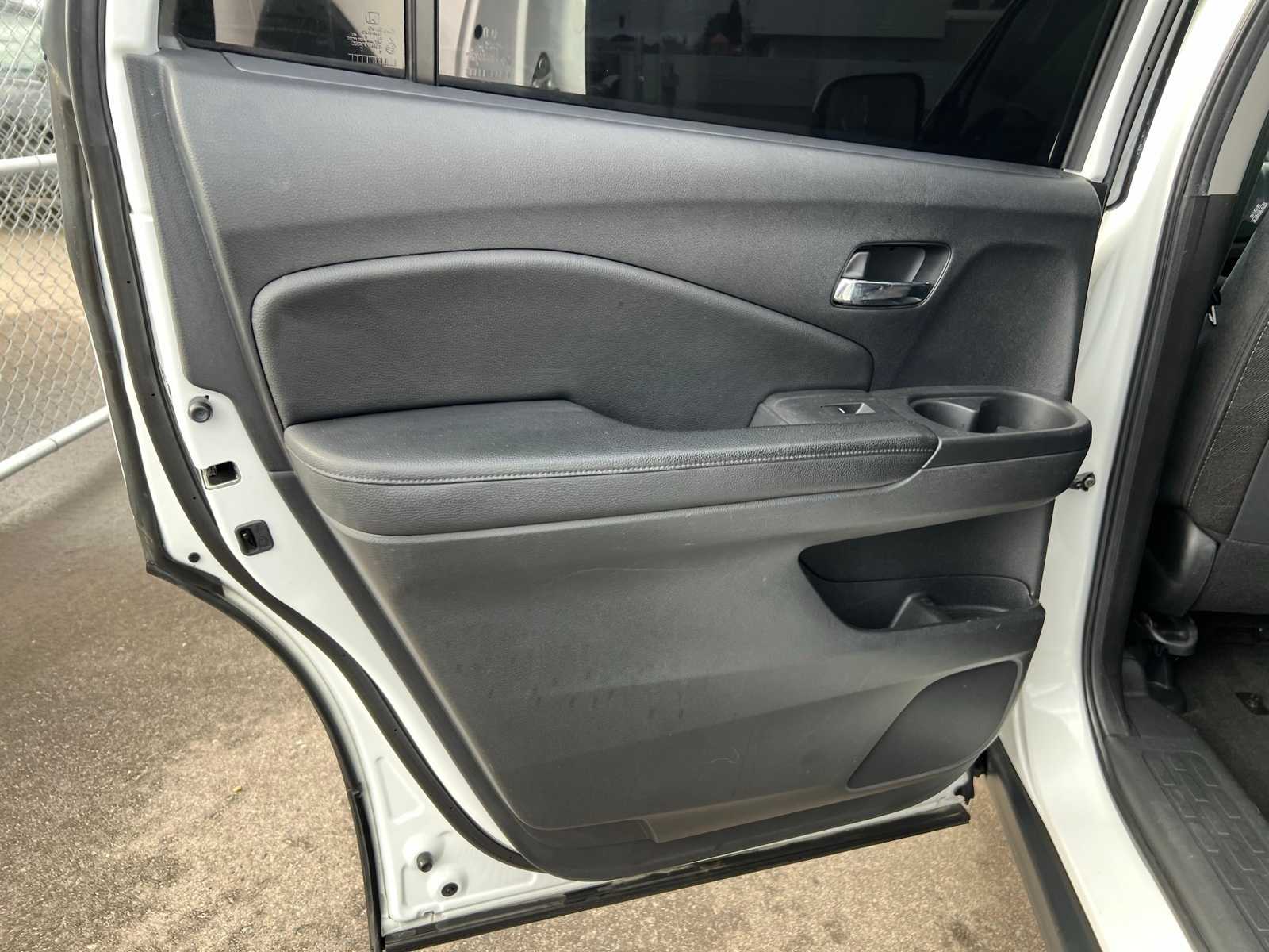 Thumbnail: 2020 Honda Pilot - 19