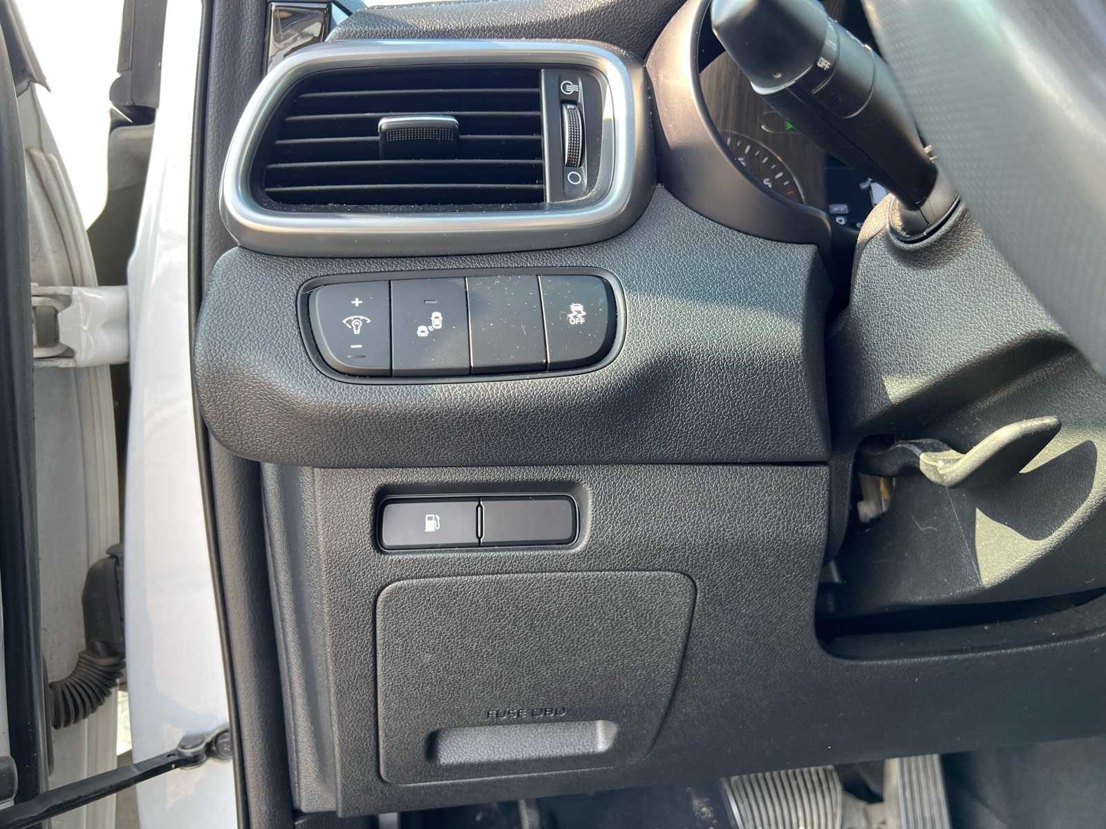 Thumbnail: 2019 Kia Sorento - 29