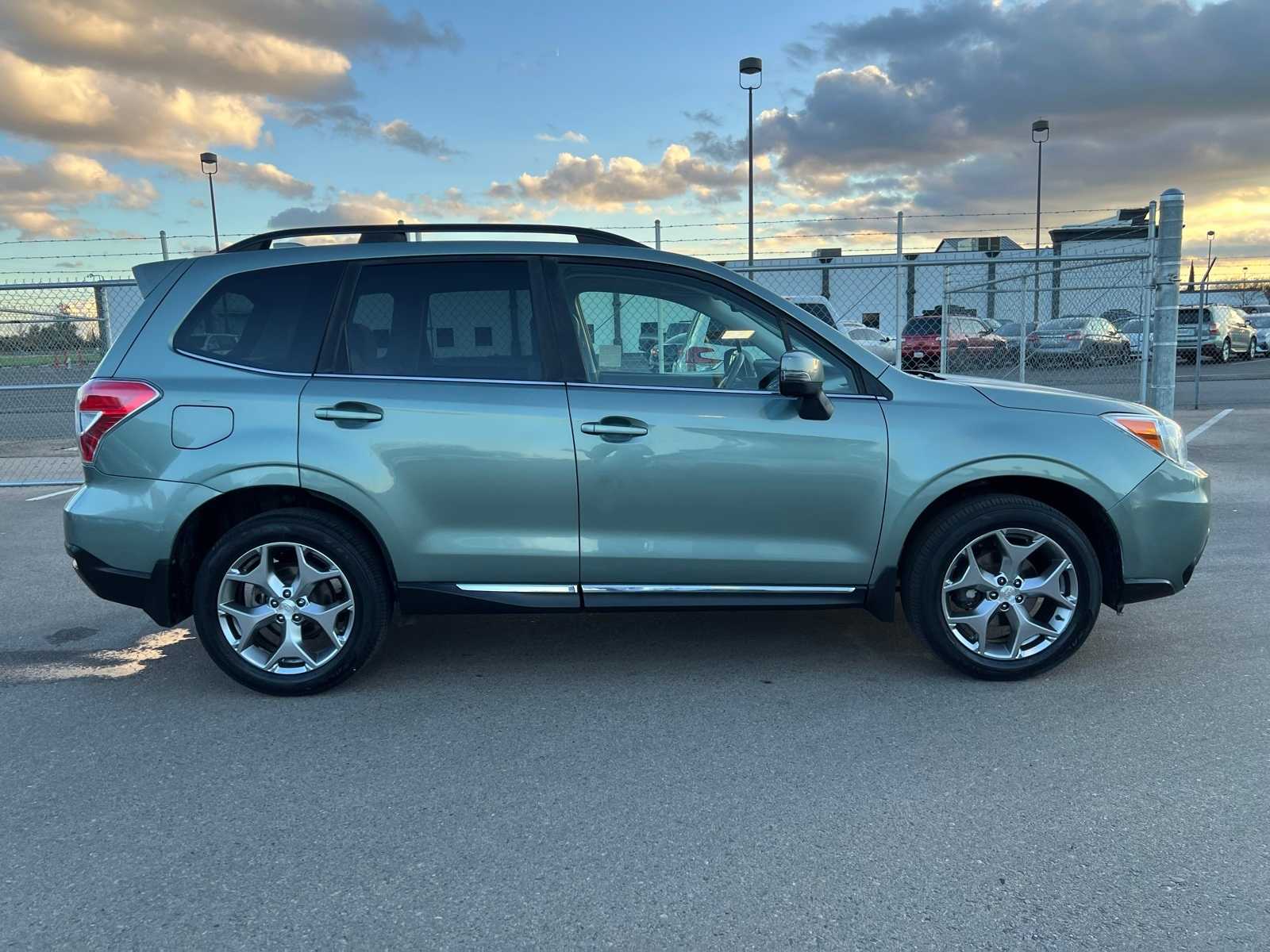 Thumbnail: 2016 Subaru Forester - 10