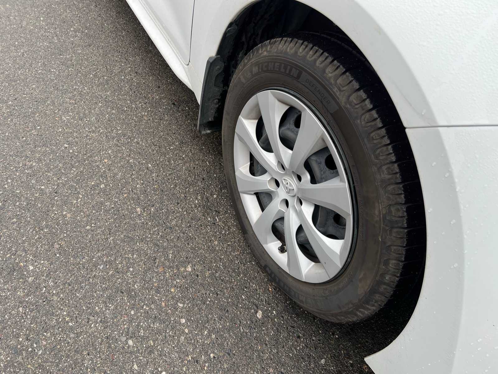 Thumbnail: 2023 Toyota Corolla - 25