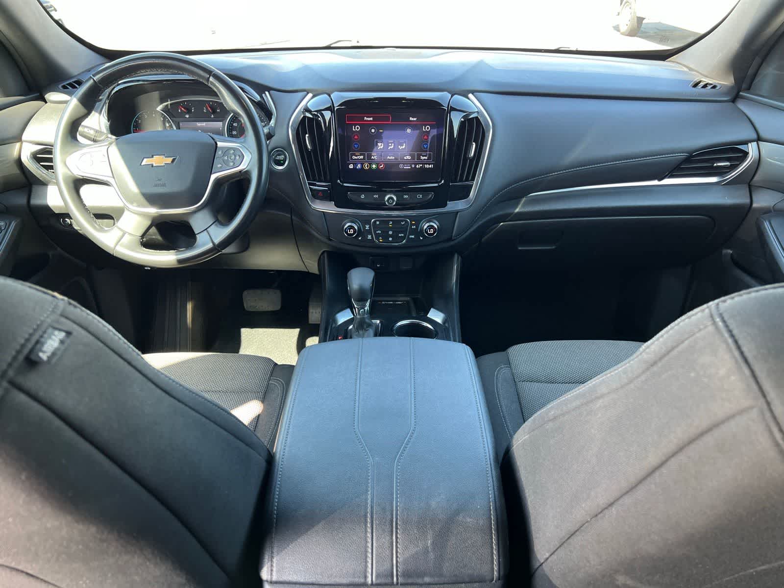 Thumbnail: 2023 Chevrolet Traverse - 28