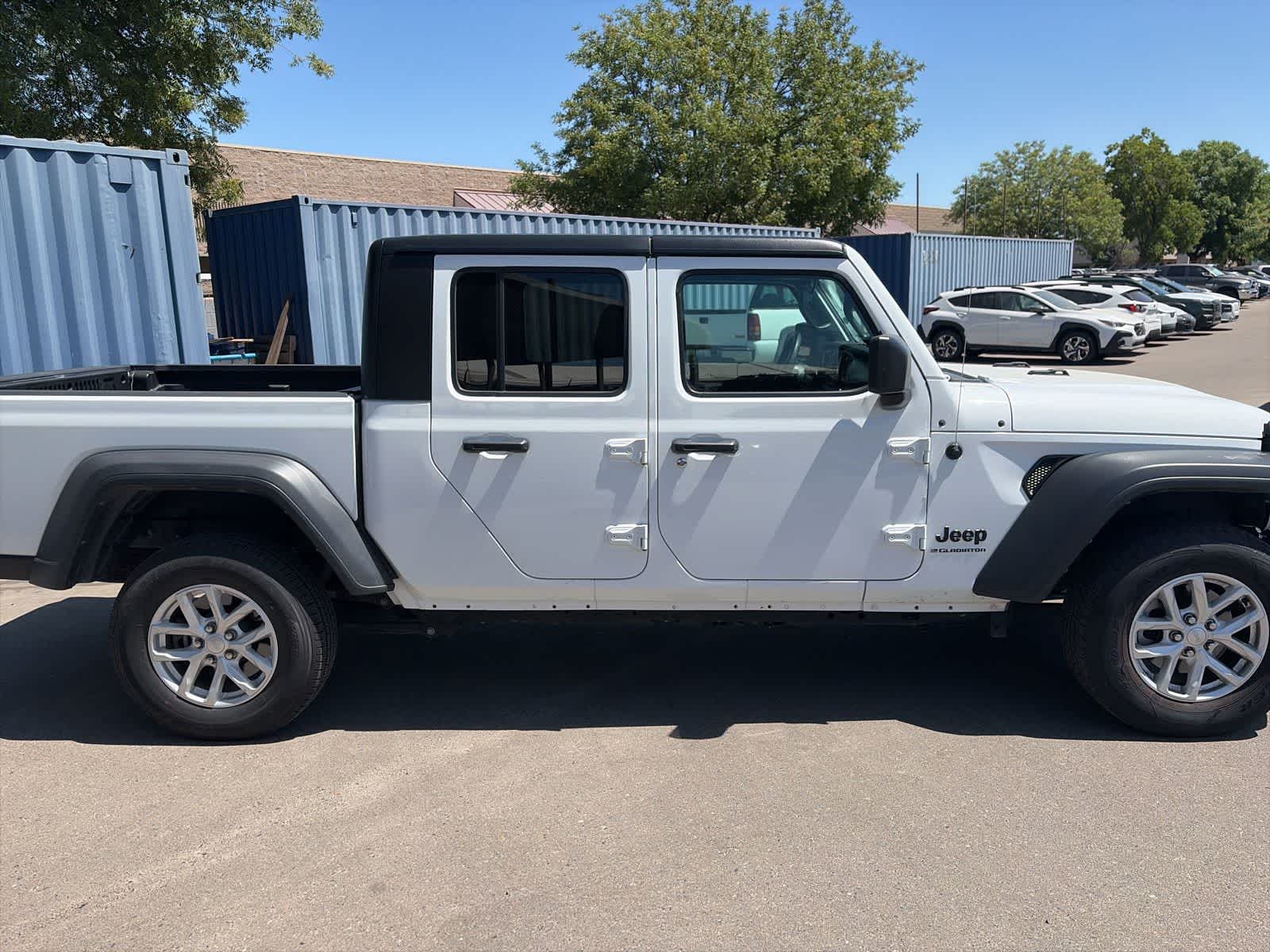 Thumbnail: 2023 Jeep Gladiator - 6