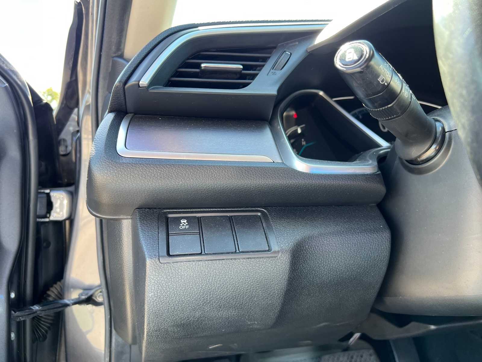 Thumbnail: 2018 Honda Civic - 28