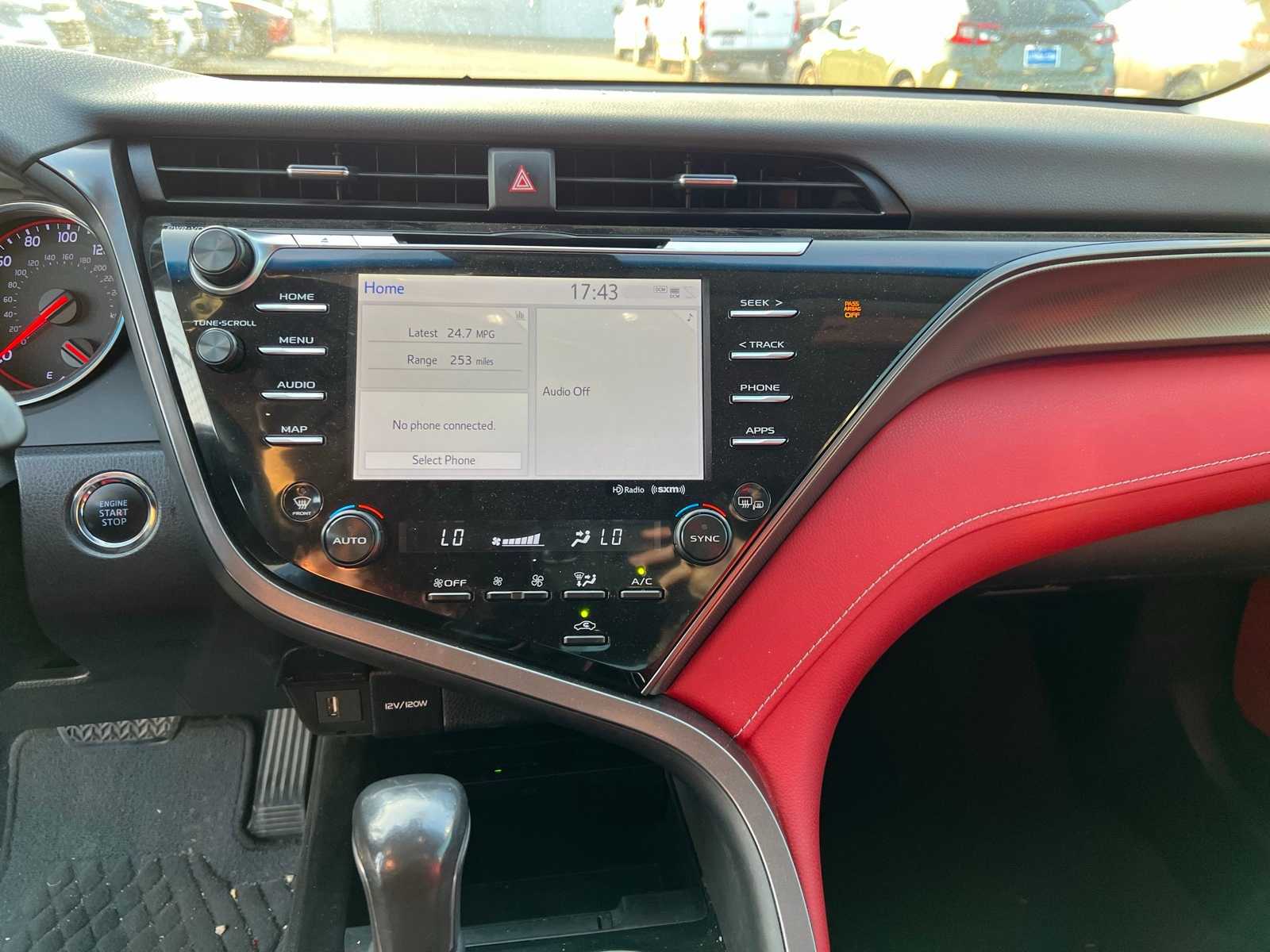 Thumbnail: 2020 Toyota Camry - 29