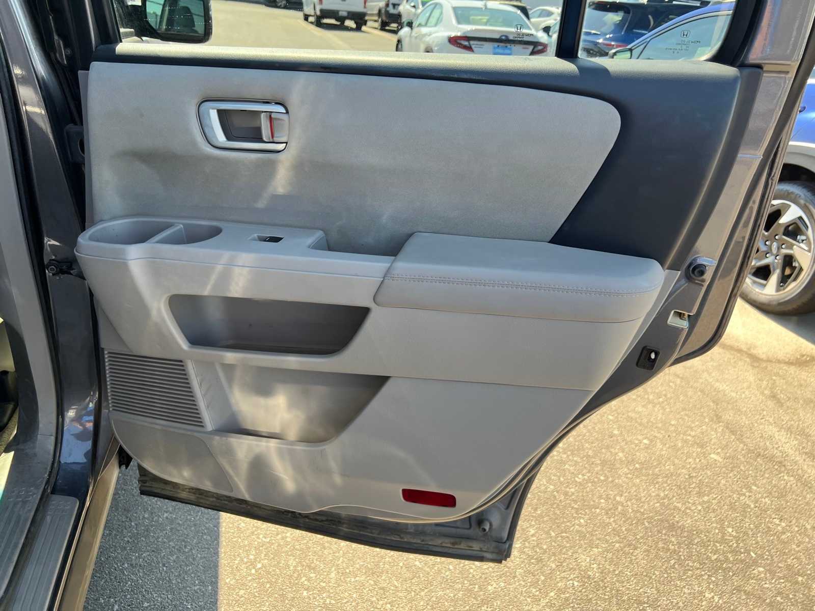 Thumbnail: 2014 Honda Pilot - 24
