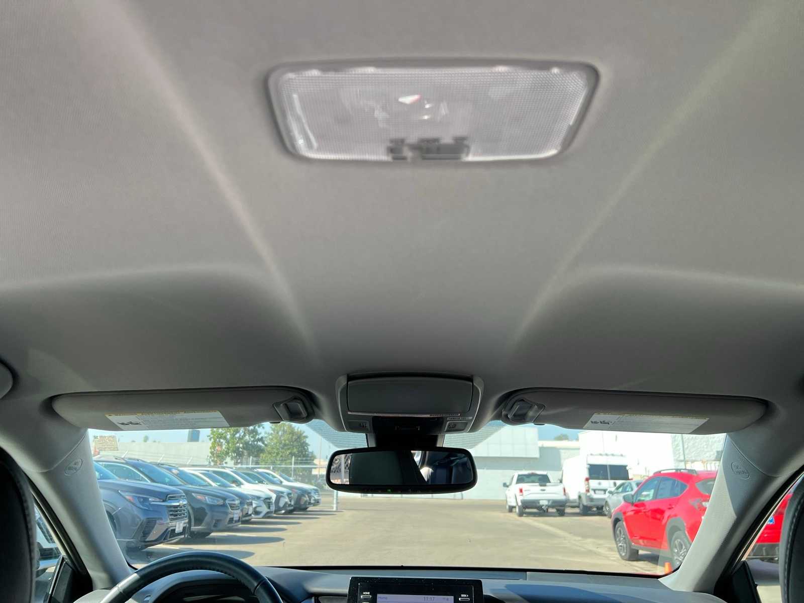 Thumbnail: 2023 Toyota Camry - 30