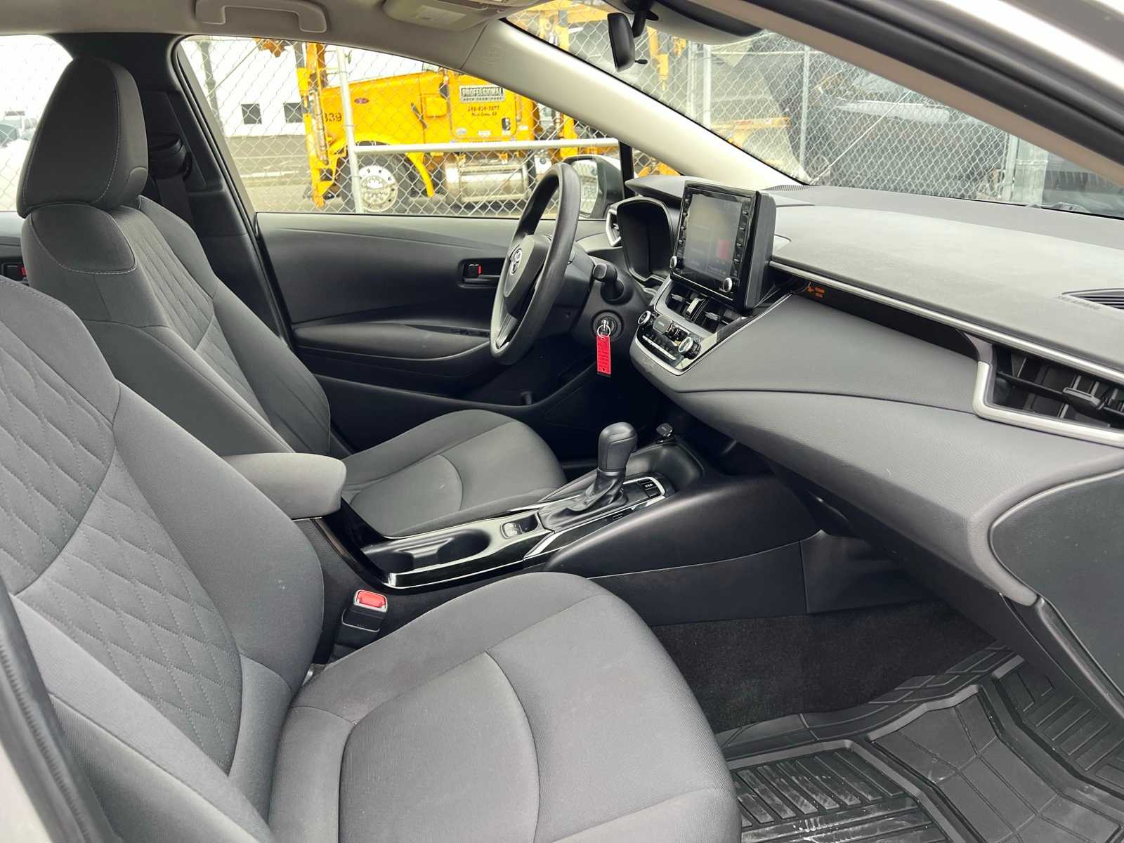 Thumbnail: 2022 Toyota Corolla - 27