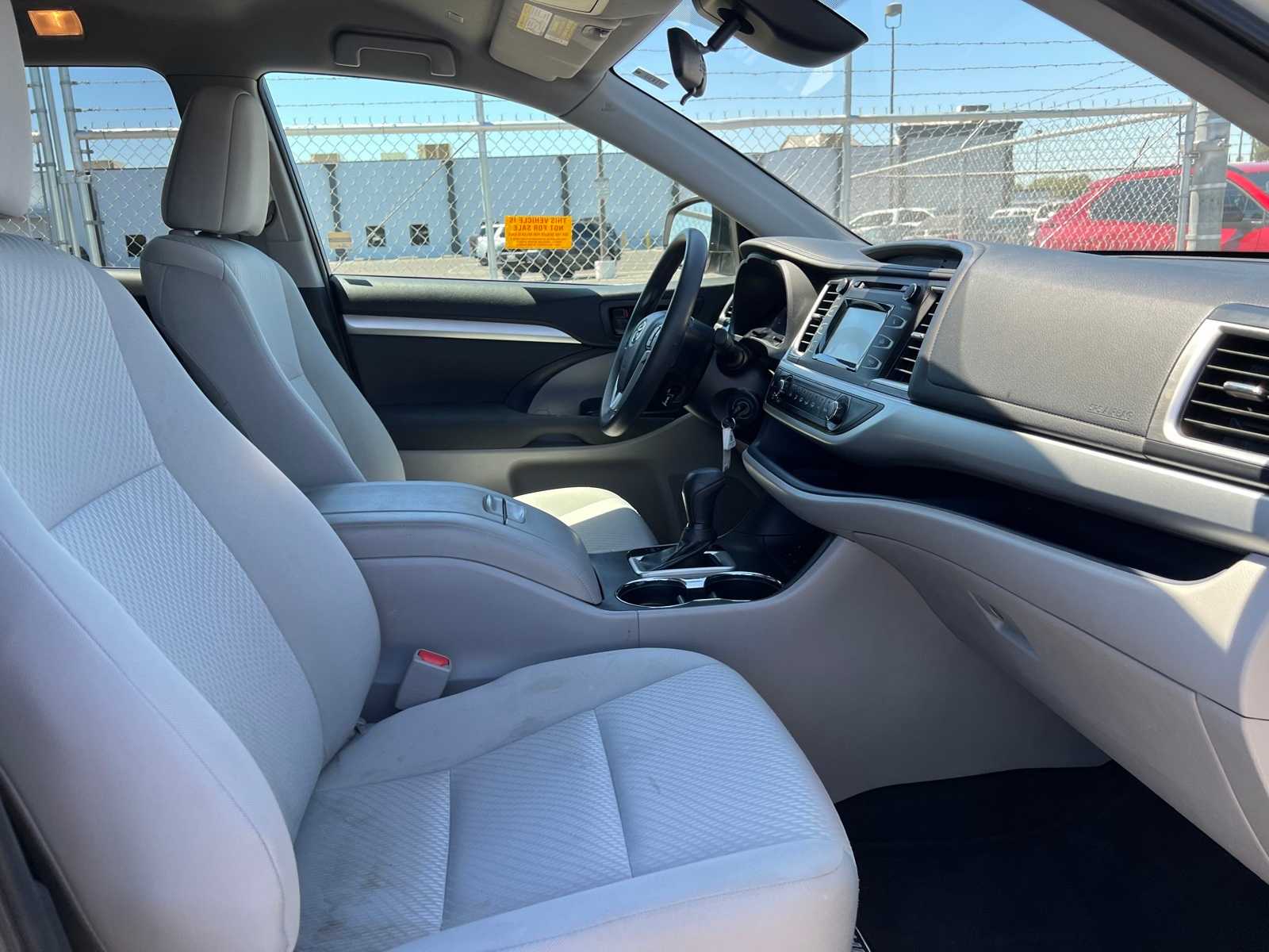 Thumbnail: 2019 Toyota Highlander - 26