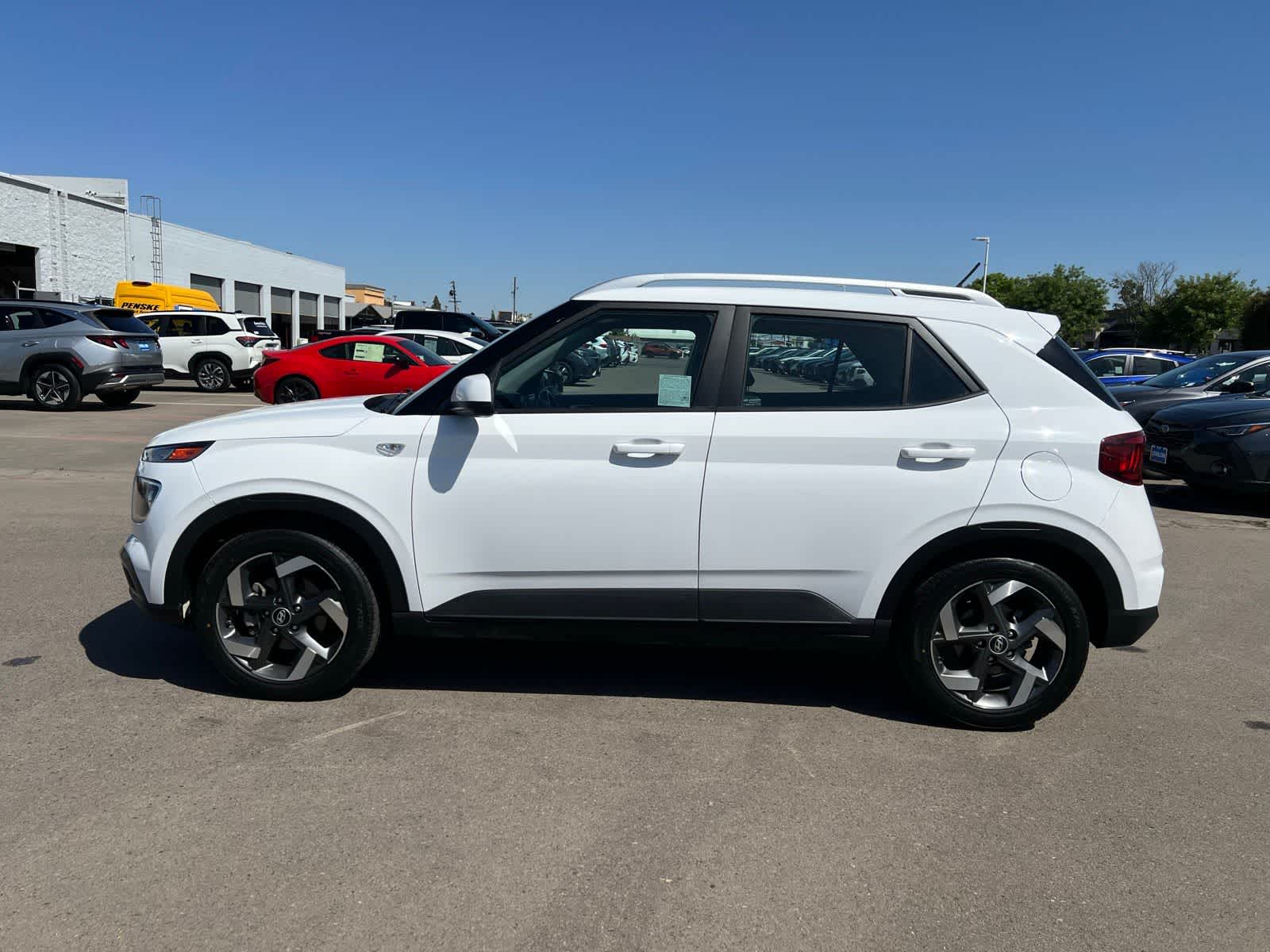 Thumbnail: 2023 Hyundai Venue - 2