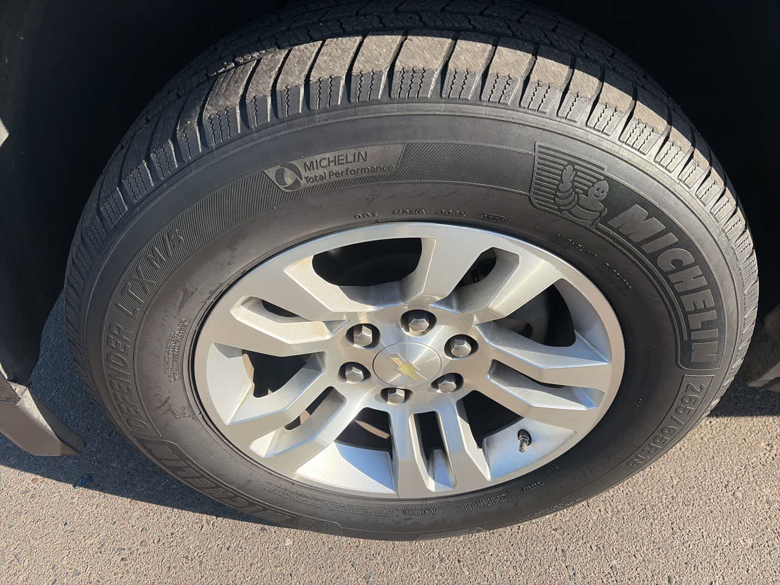 Thumbnail: 2017 Chevrolet Suburban - 29