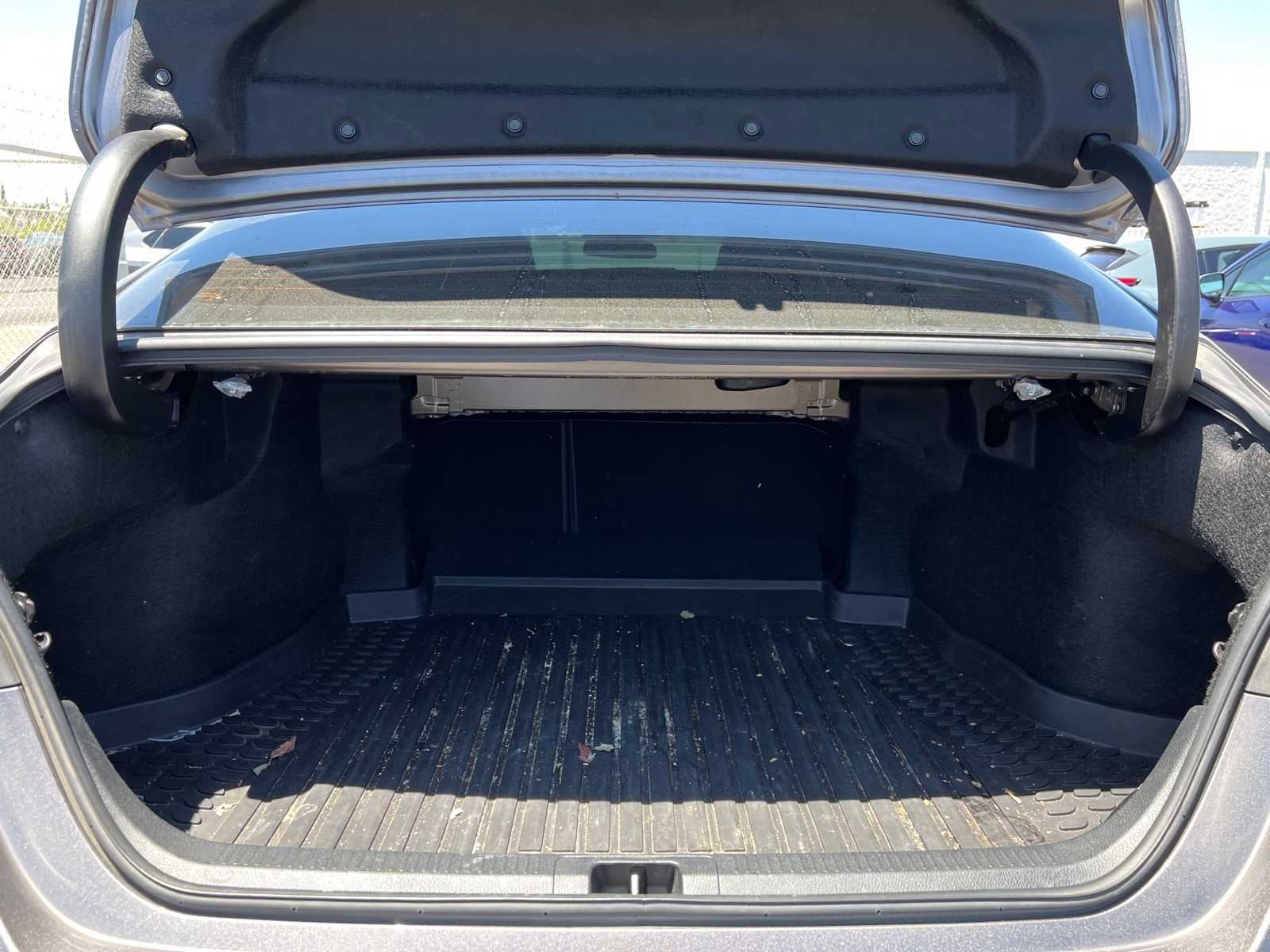 Thumbnail: 2019 Toyota Camry - 7