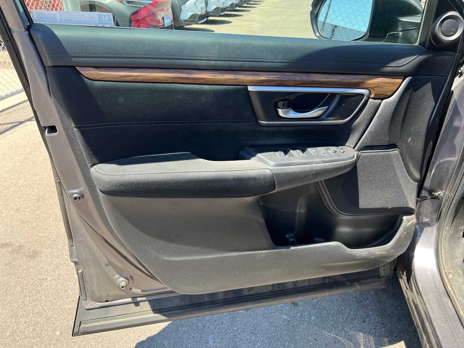 Thumbnail: 2018 Honda CR-V - 15