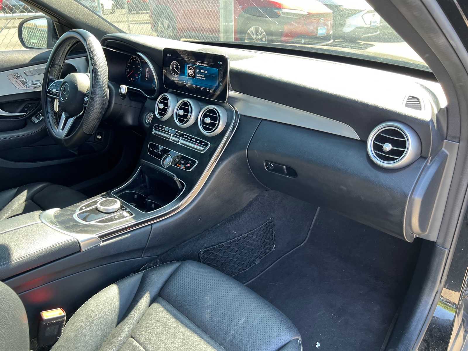 Thumbnail: 2021 Mercedes-Benz C-Class - 25