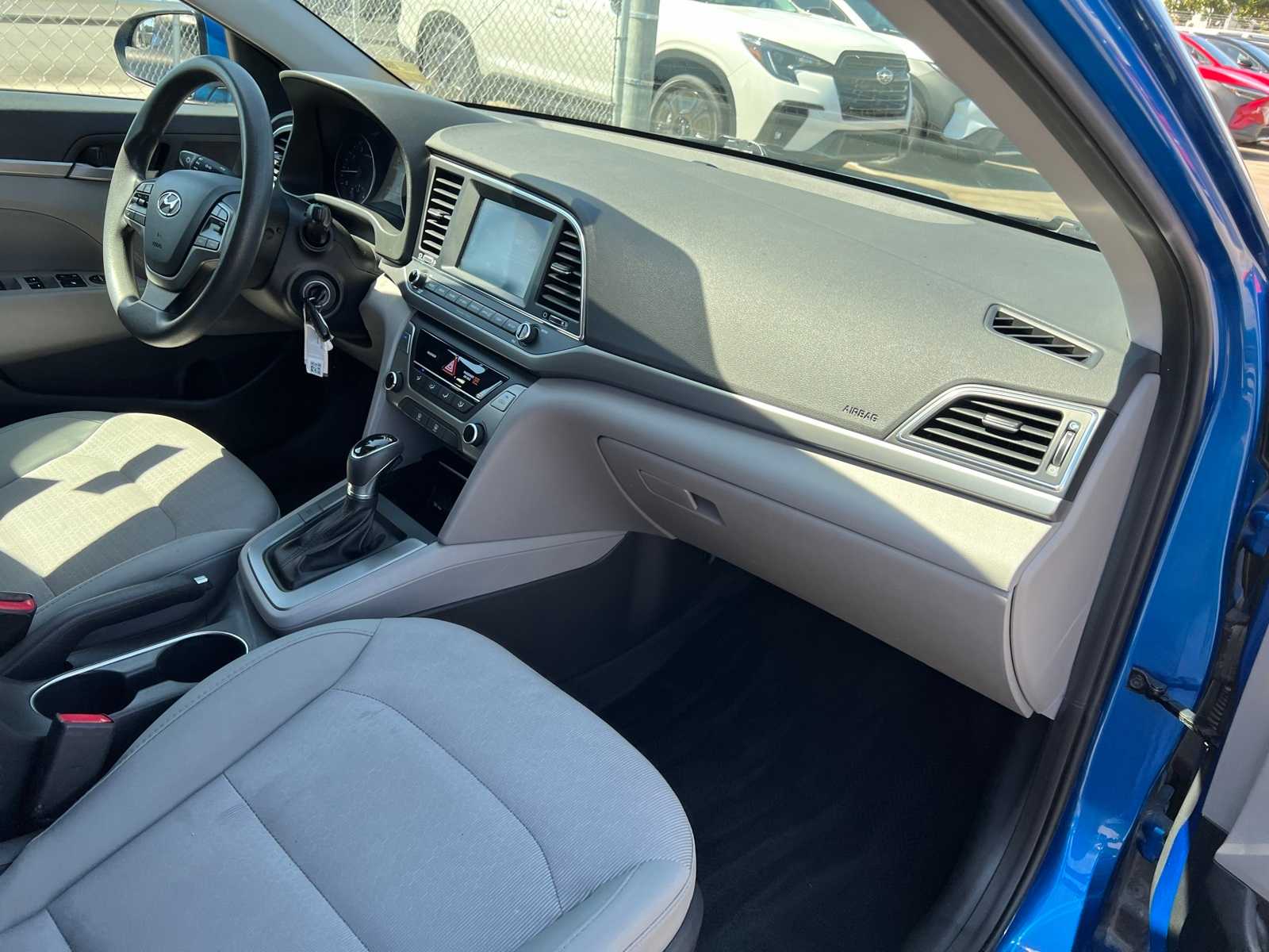 Thumbnail: 2017 Hyundai Elantra - 25