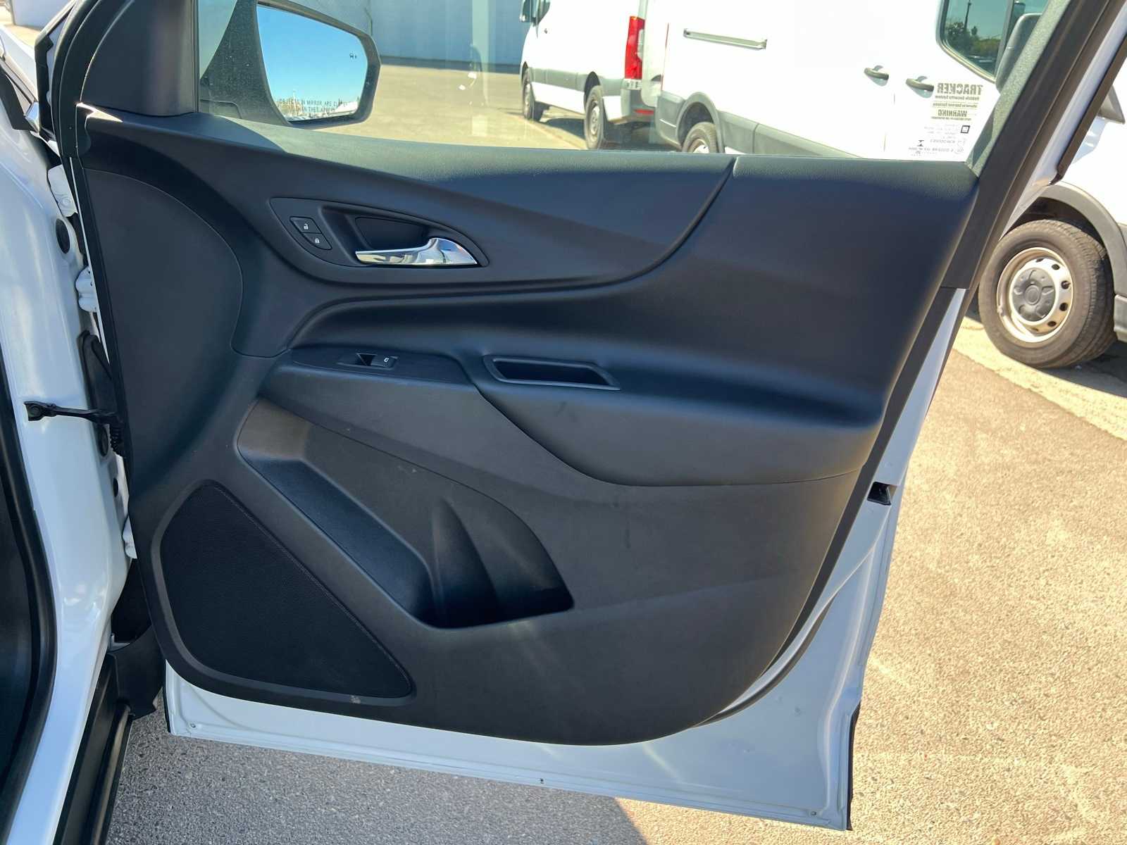 Thumbnail: 2020 Chevrolet Equinox - 28