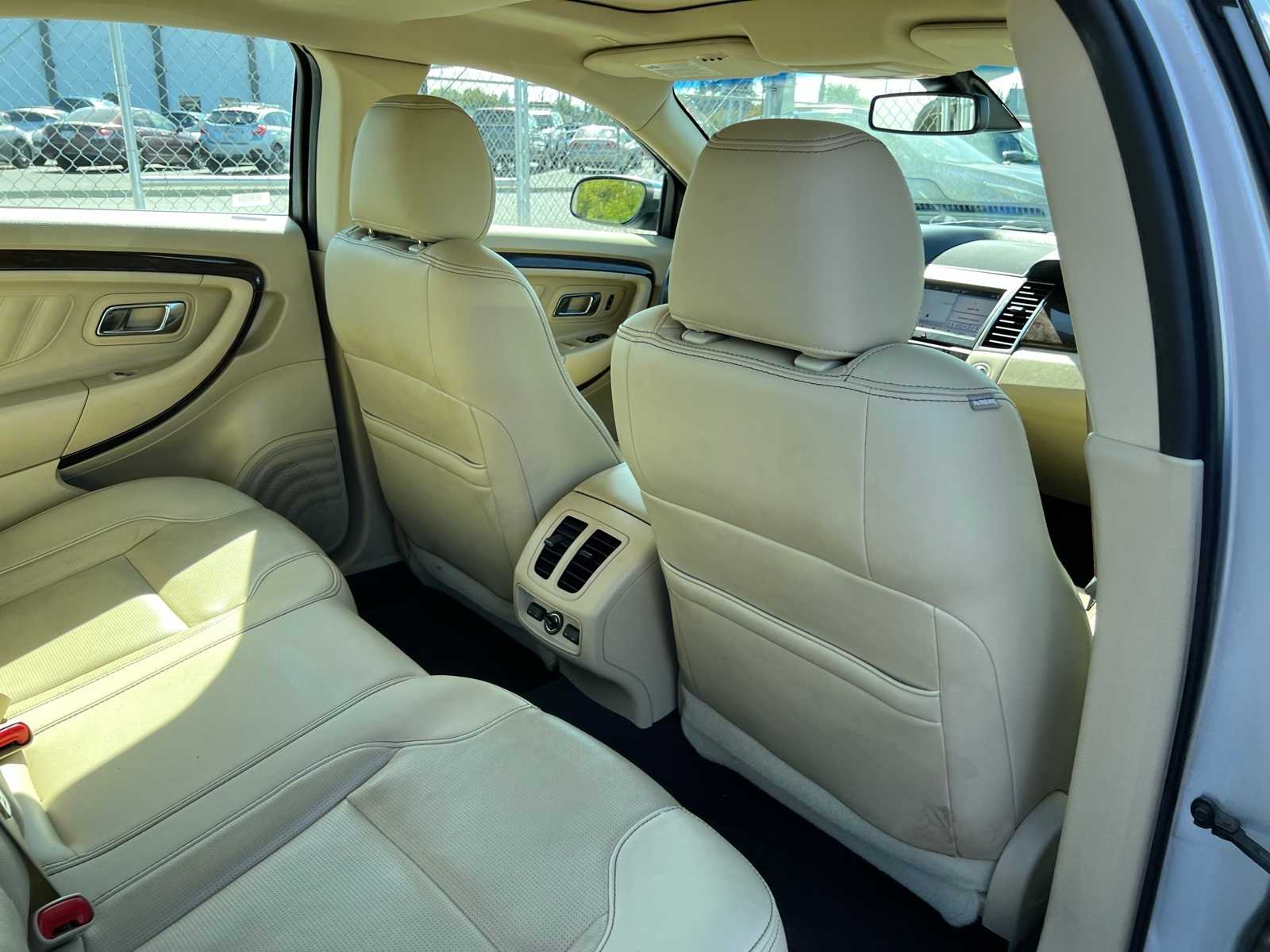 Thumbnail: 2019 Ford Taurus - 22