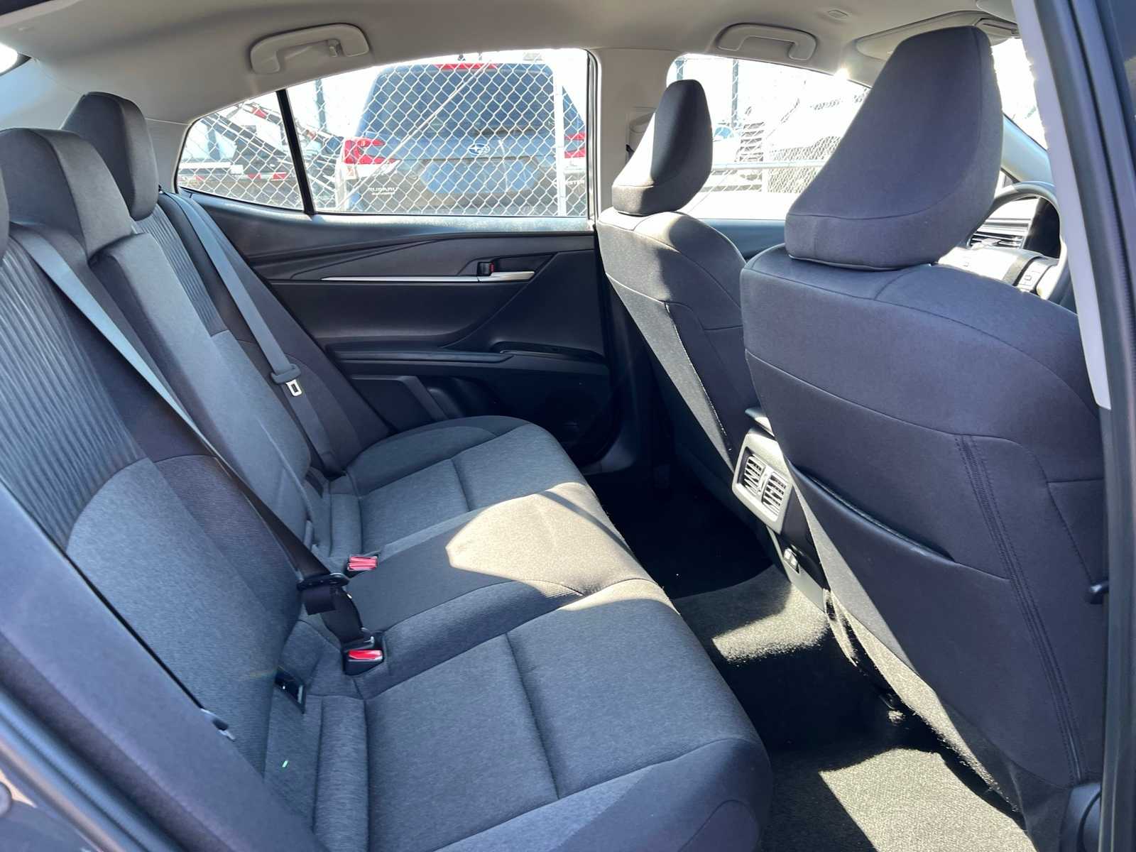 Thumbnail: 2025 Toyota Camry - 22