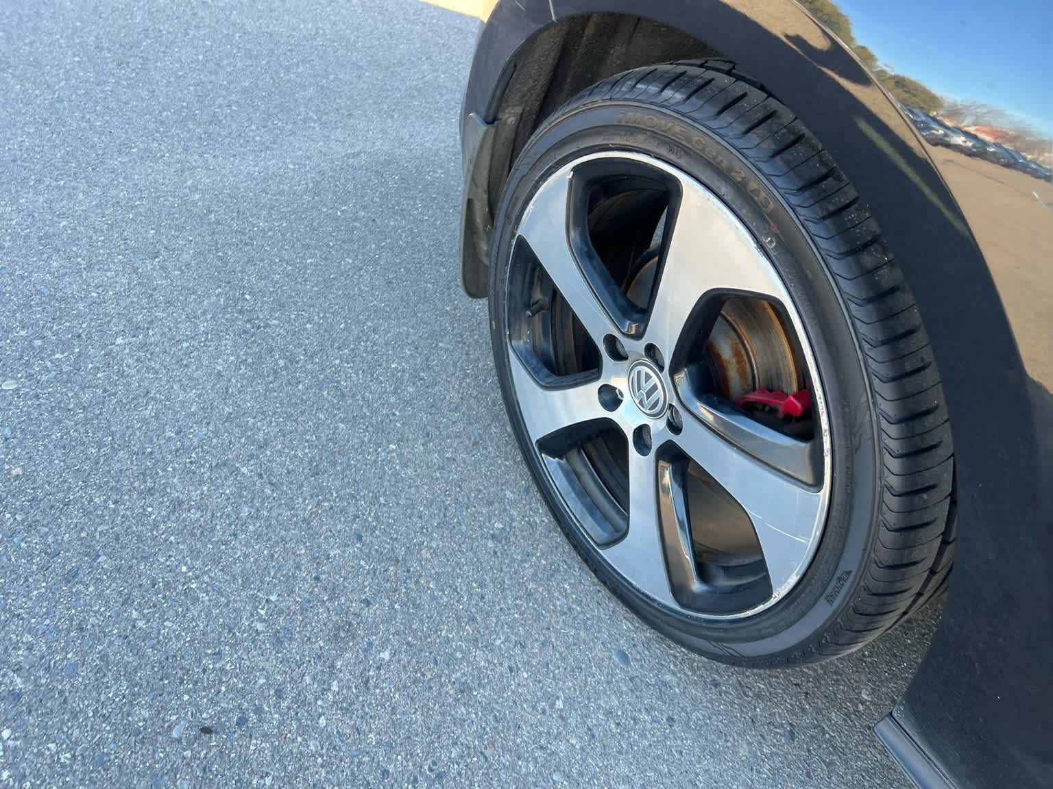 Thumbnail: 2016 Volkswagen Golf - 20