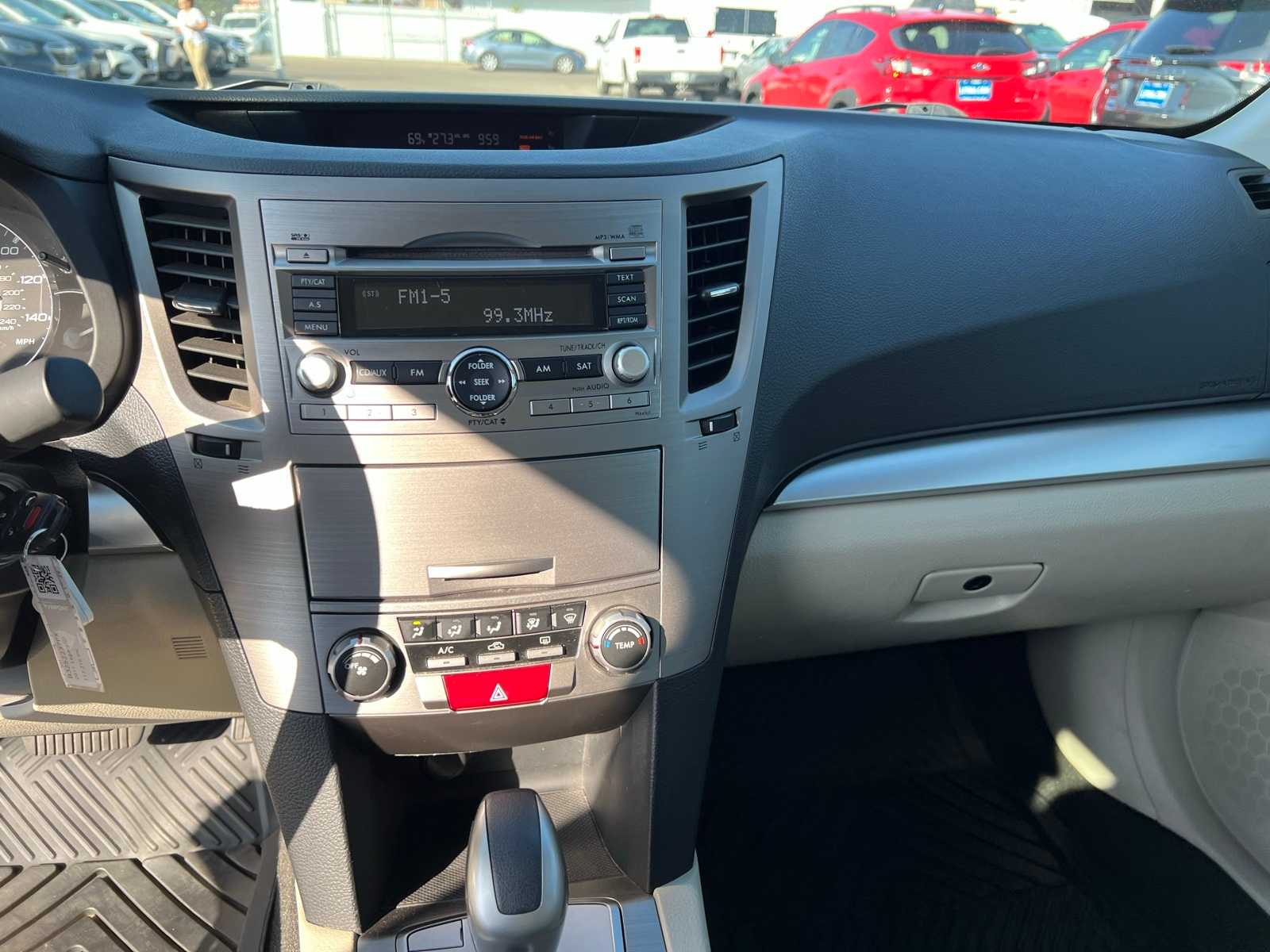 Thumbnail: 2011 Subaru Legacy - 31