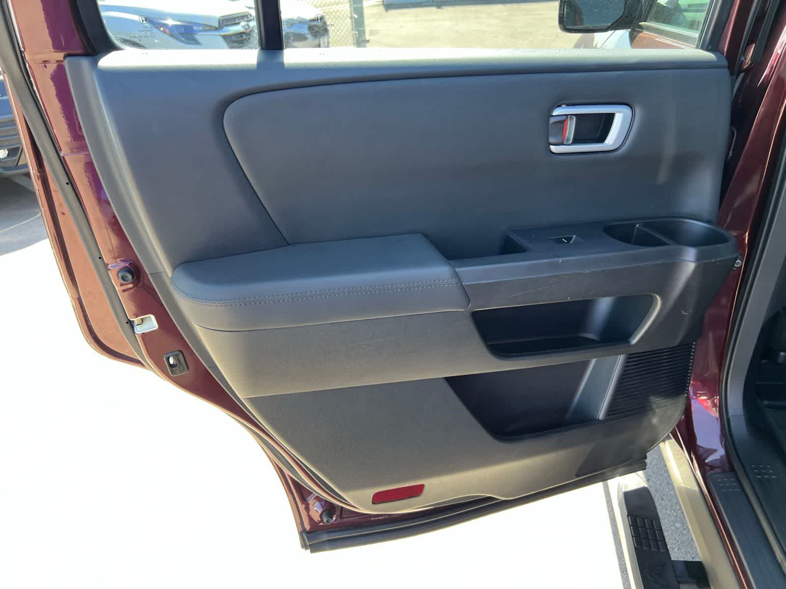 Thumbnail: 2013 Honda Pilot - 19