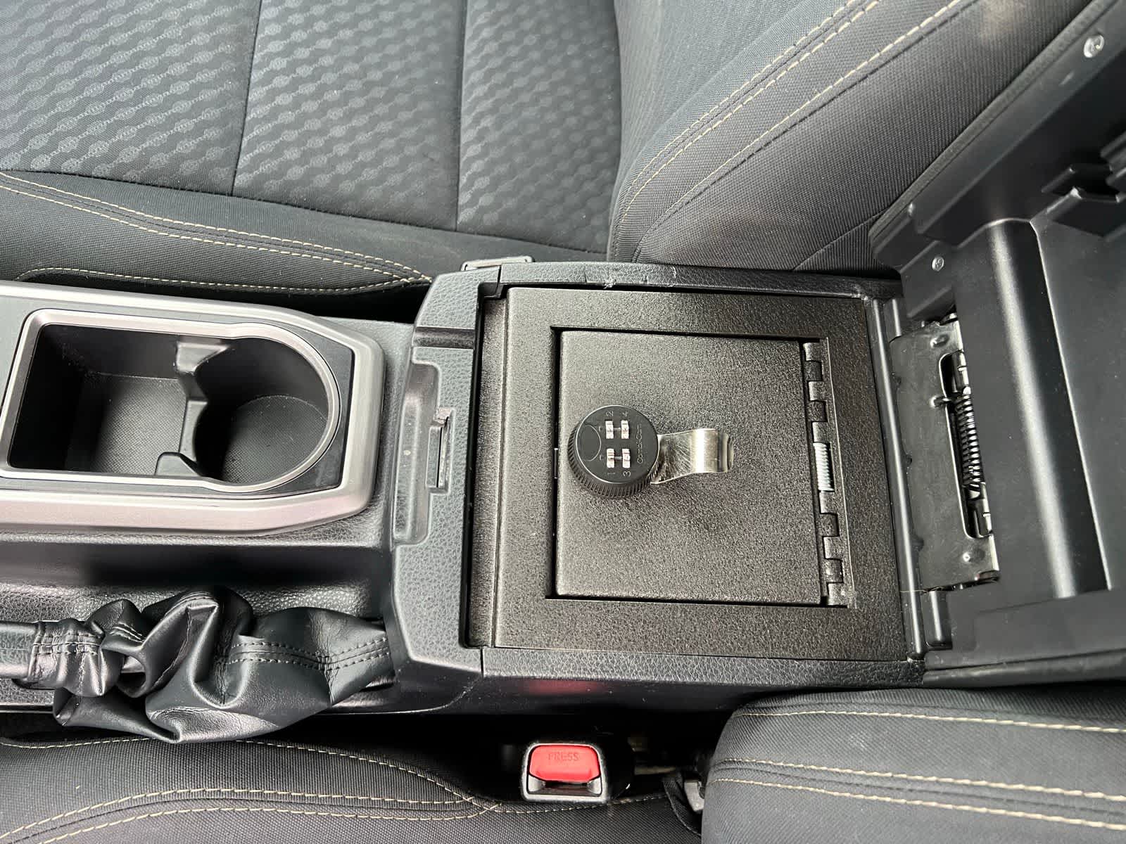 Thumbnail: 2021 Toyota Tacoma - 41