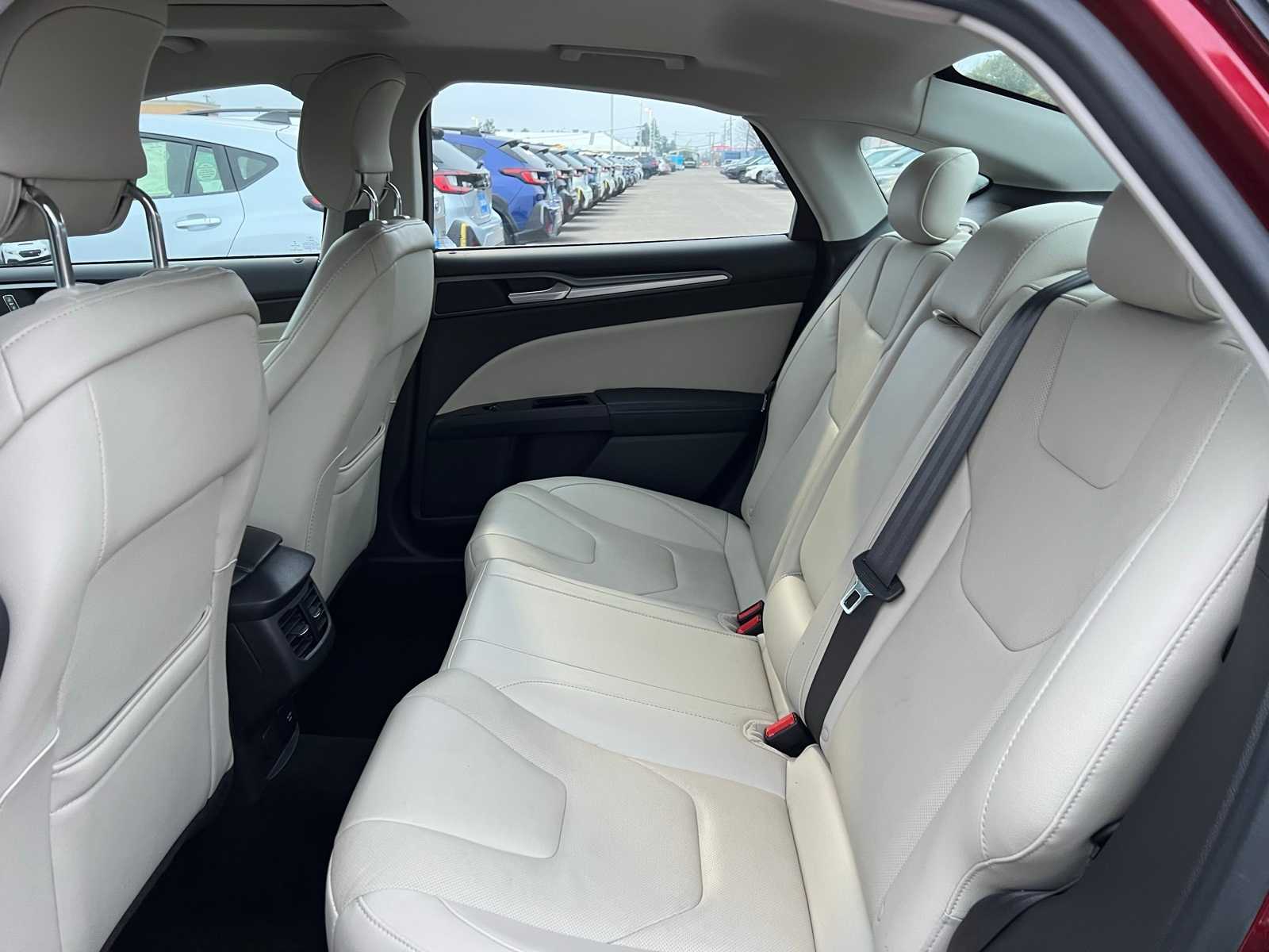 Thumbnail: 2014 Ford Fusion - 19