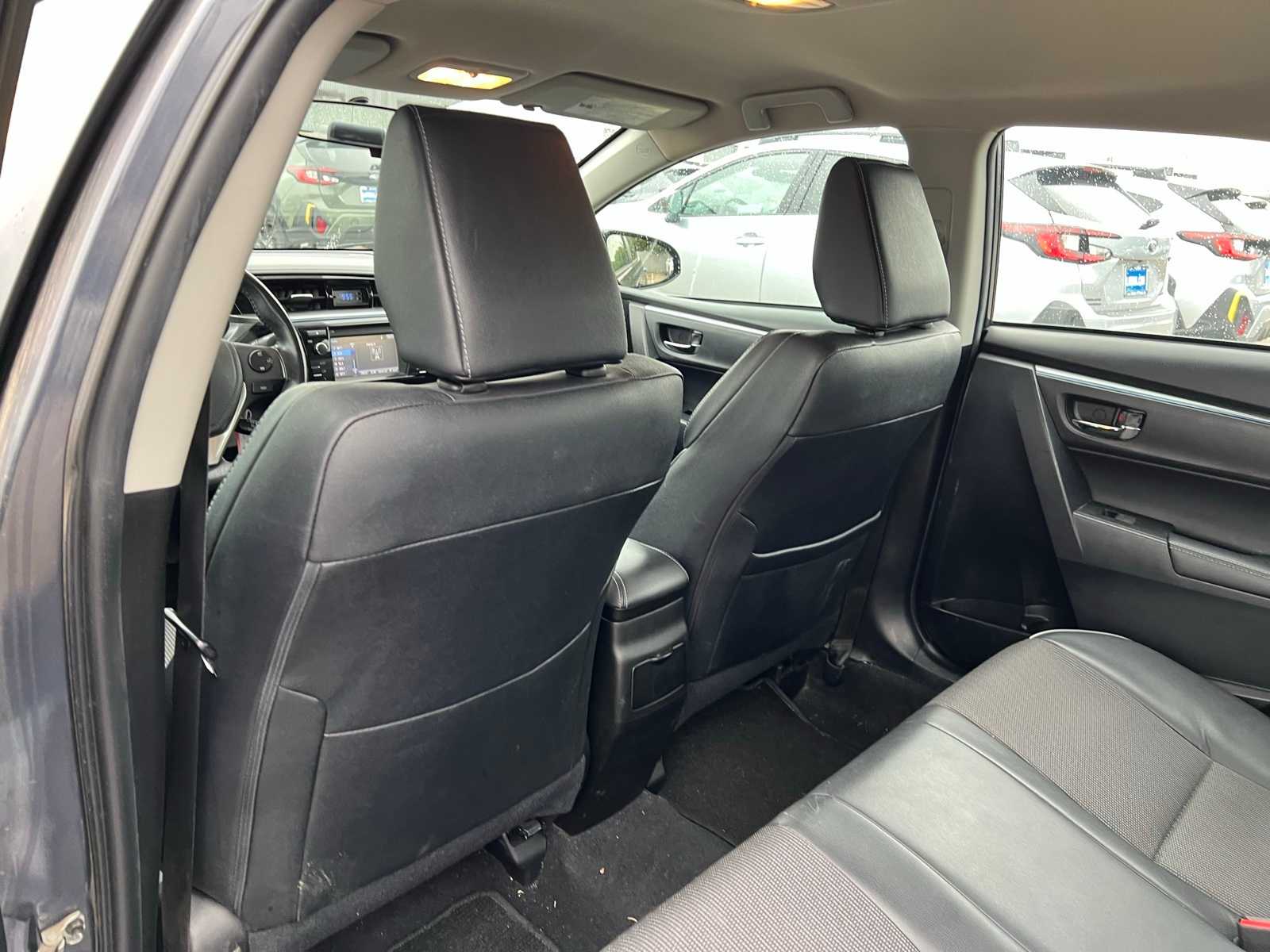 Thumbnail: 2015 Toyota Corolla - 18