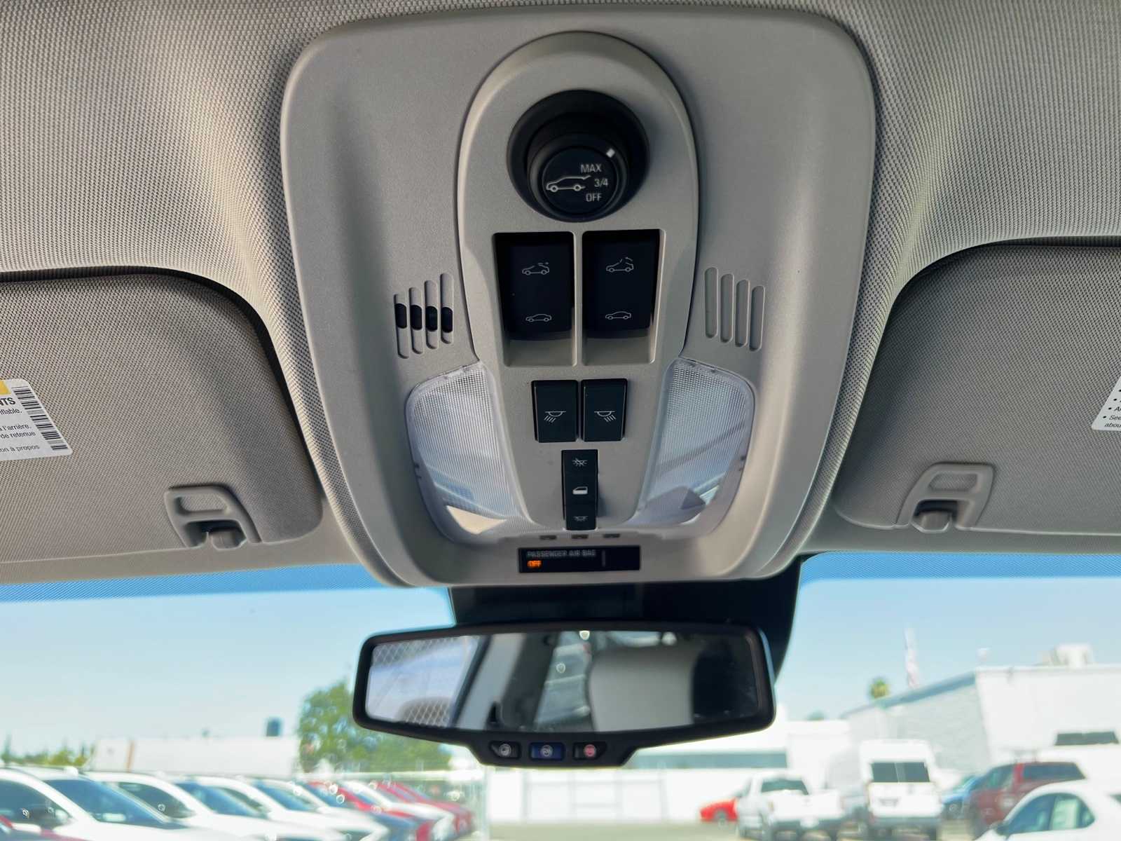 Thumbnail: 2015 Chevrolet Equinox - 31