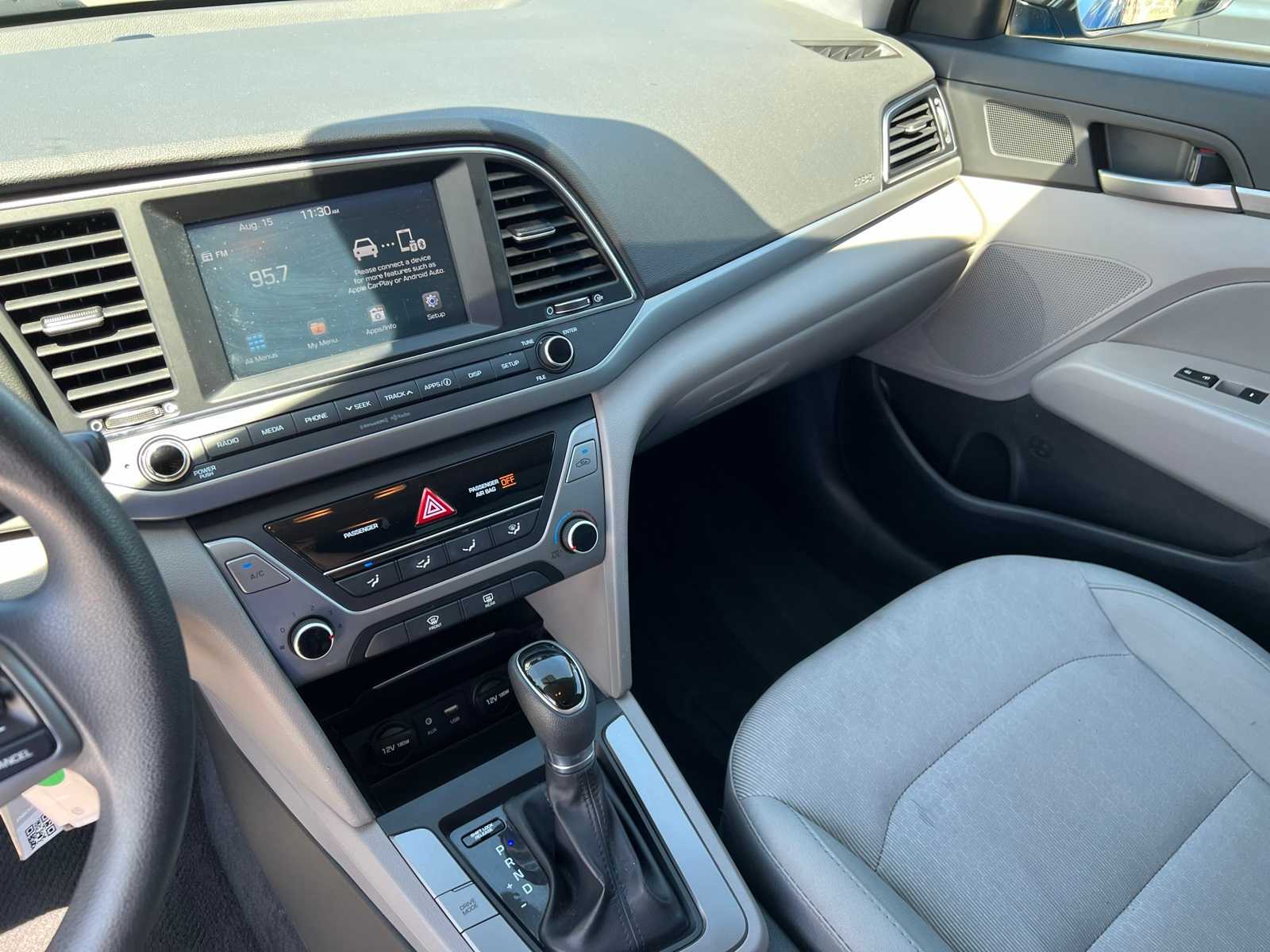 Thumbnail: 2017 Hyundai Elantra - 37