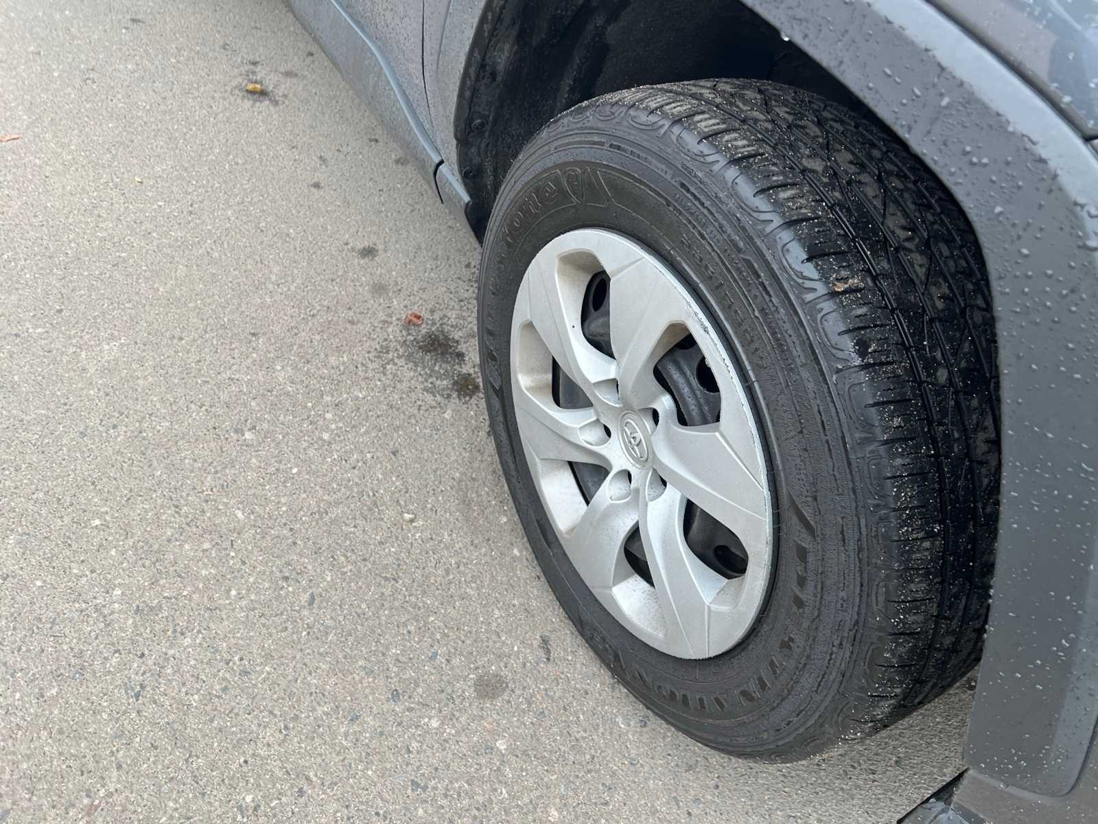 Thumbnail: 2024 Toyota RAV4 - 25