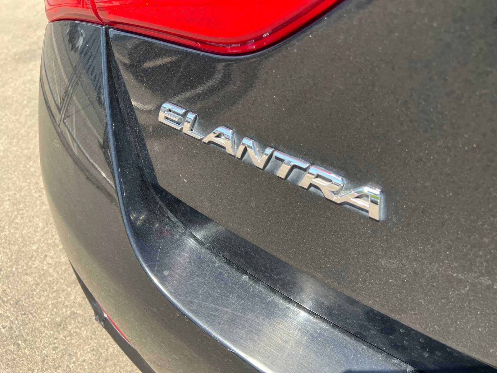 Thumbnail: 2016 Hyundai Elantra - 5