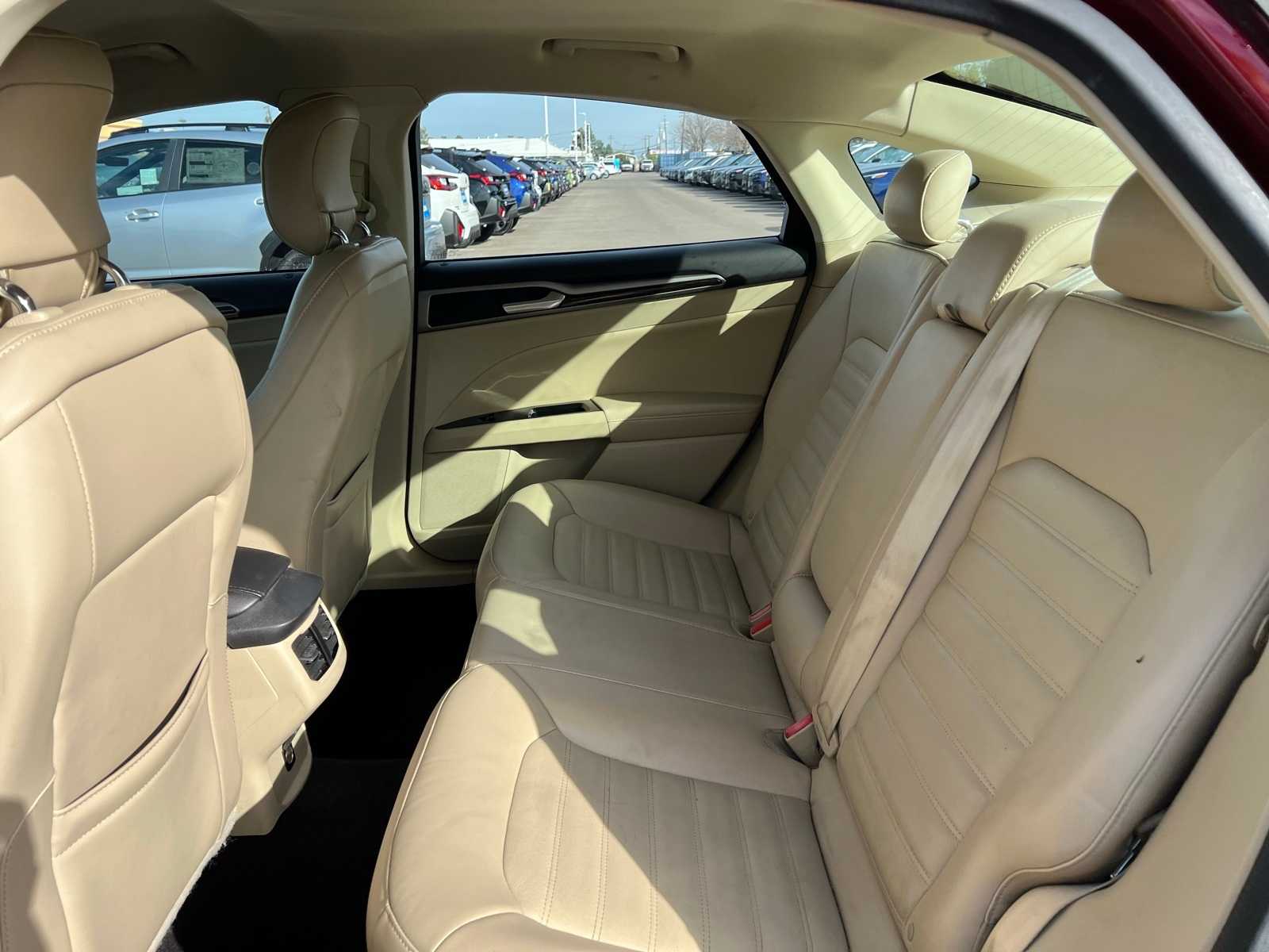 Thumbnail: 2015 Ford Fusion - 19