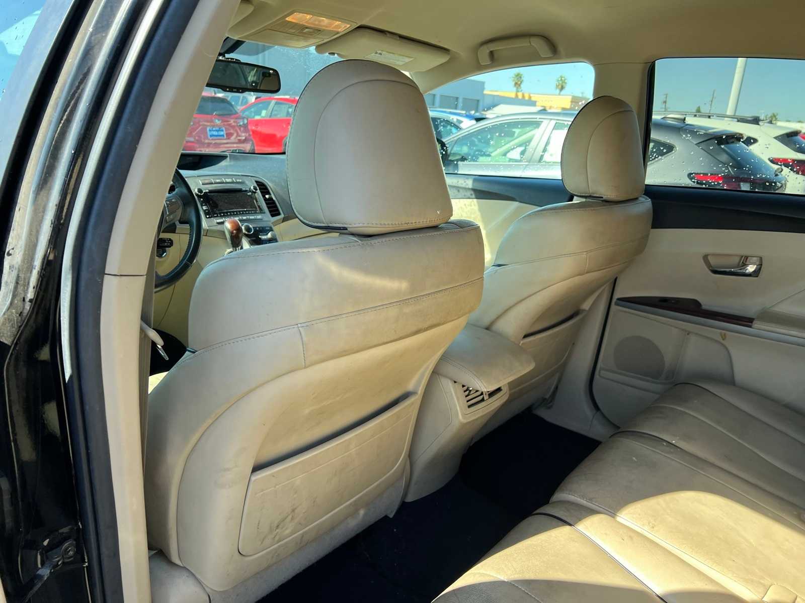 Thumbnail: 2012 Toyota Venza - 15