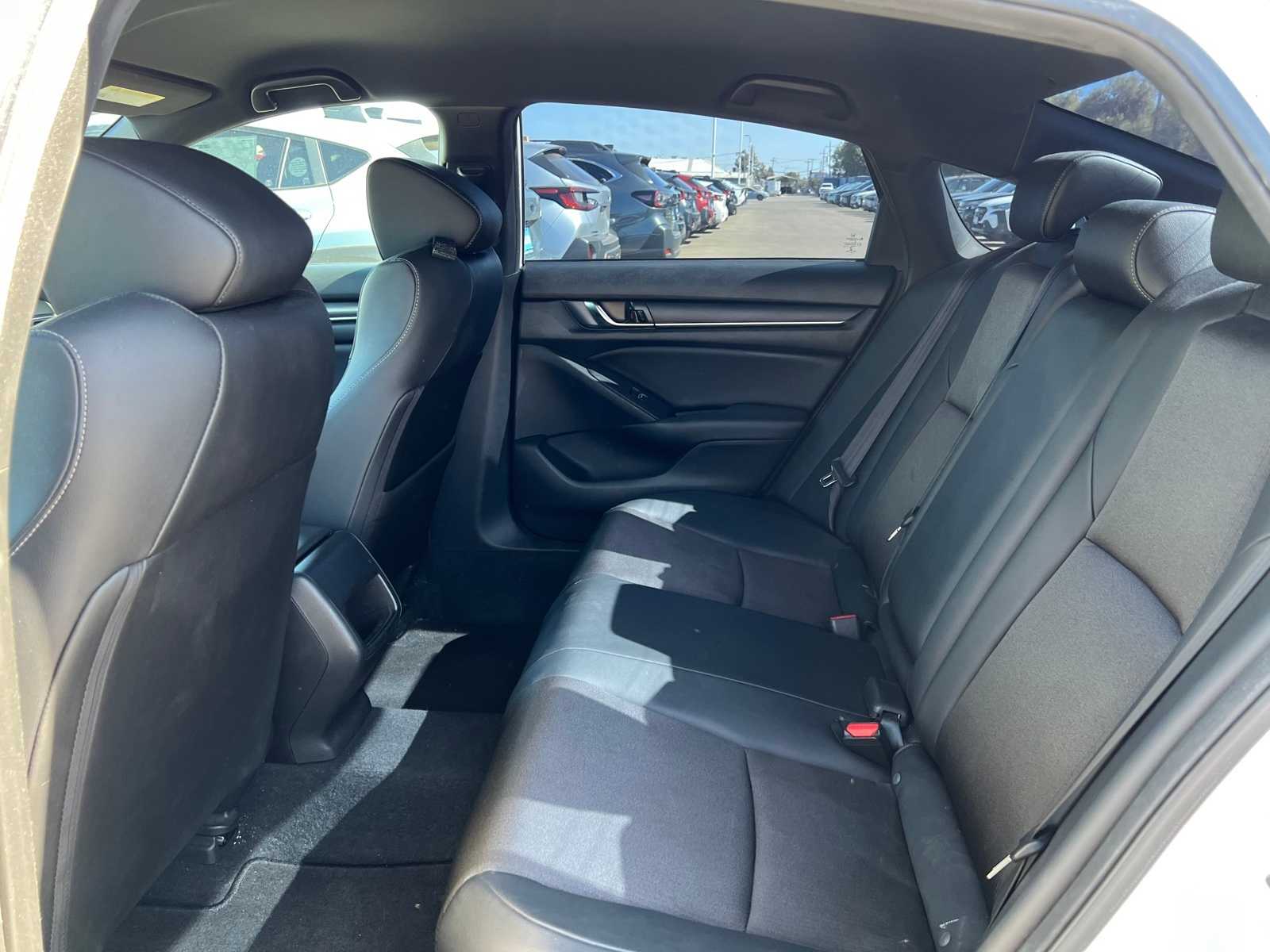 2019 Honda Accord Sport 19