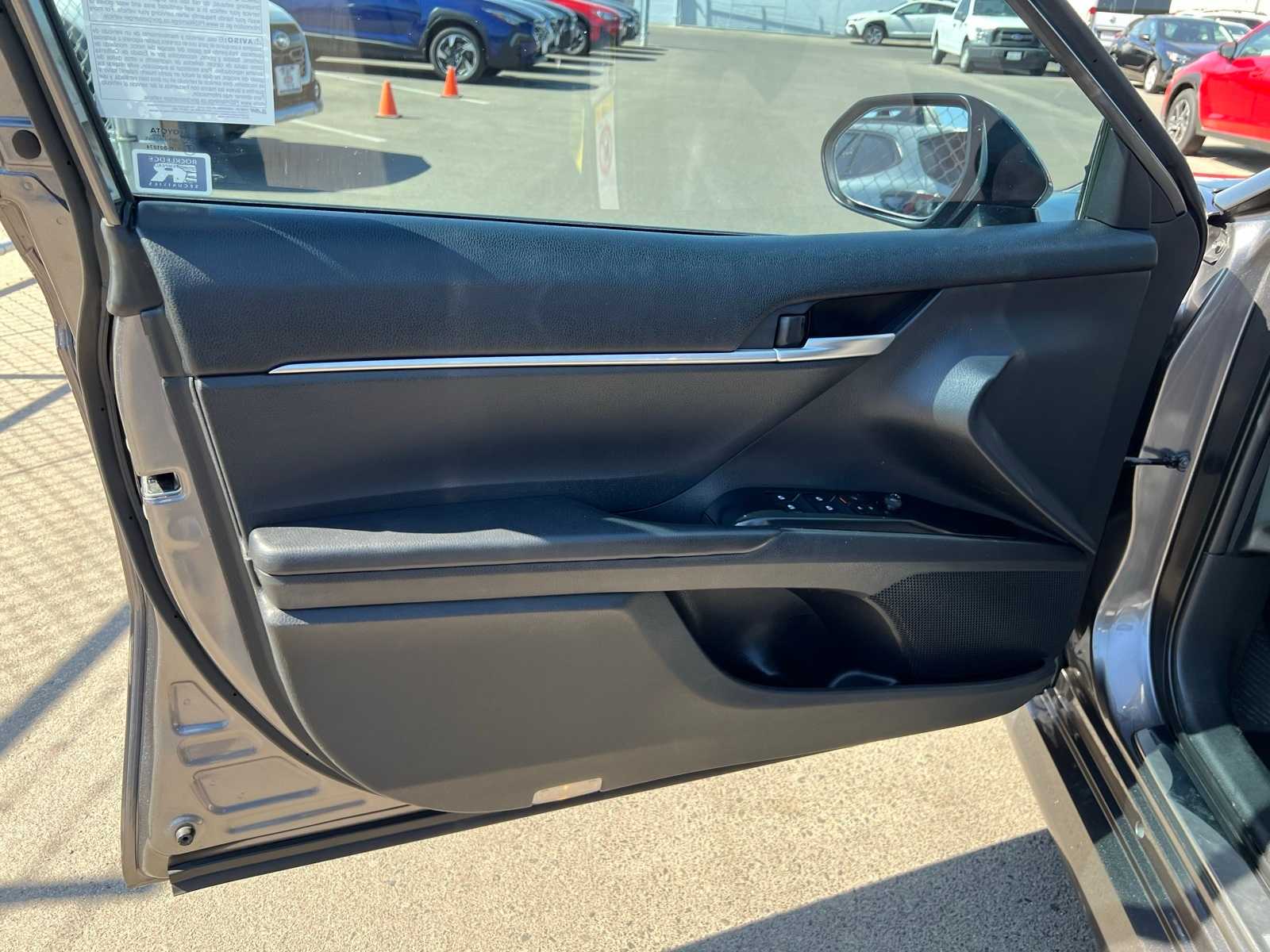 Thumbnail: 2018 Toyota Camry - 15