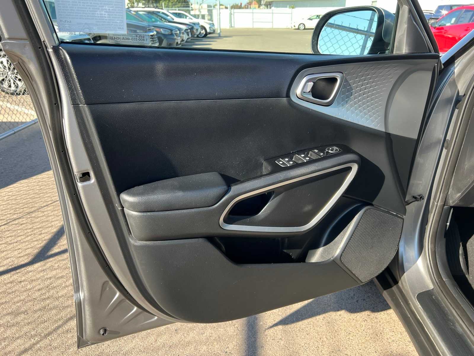 Thumbnail: 2023 Kia Soul - 15