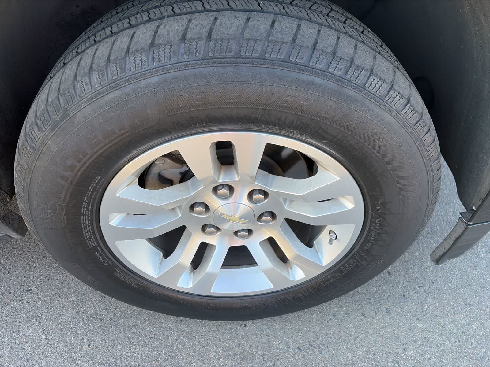 Thumbnail: 2017 Chevrolet Suburban - 5