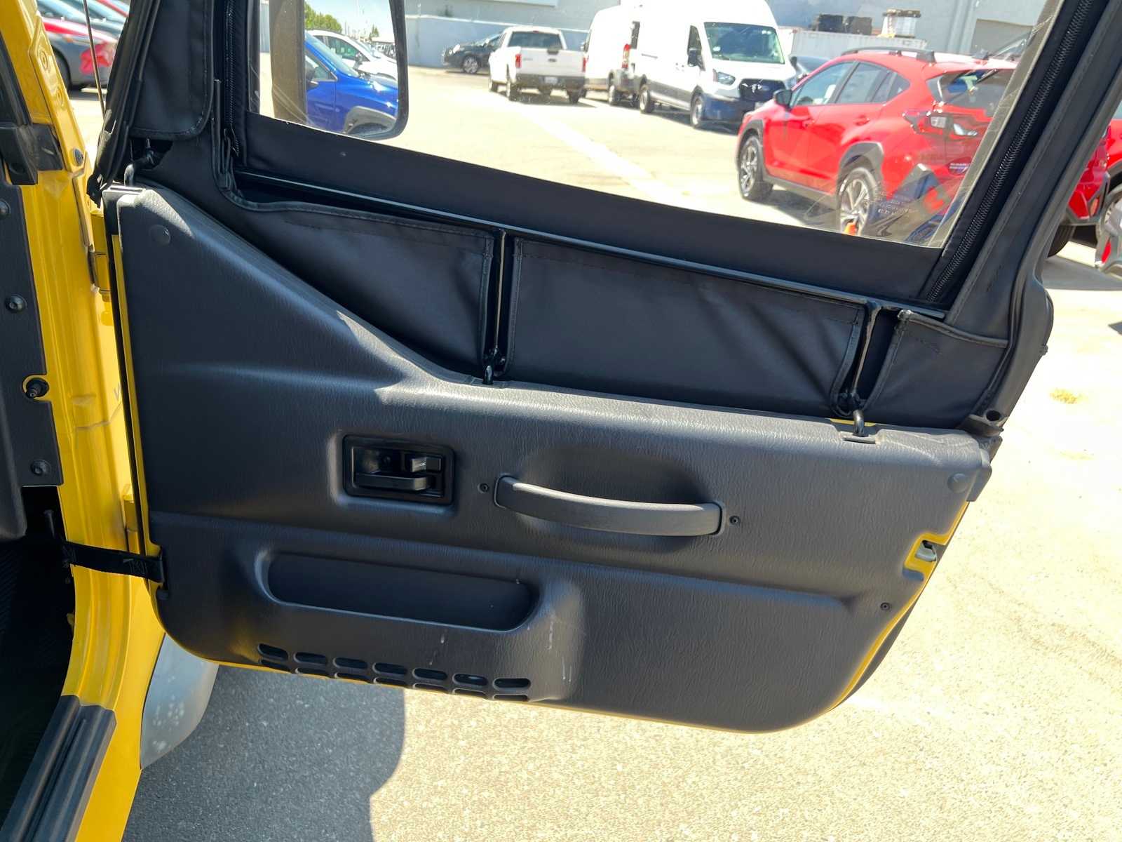 Thumbnail: 2001 Jeep Wrangler - 27