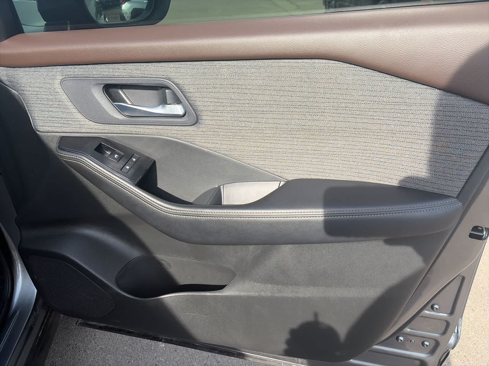 Thumbnail: 2023 Nissan Rogue - 8