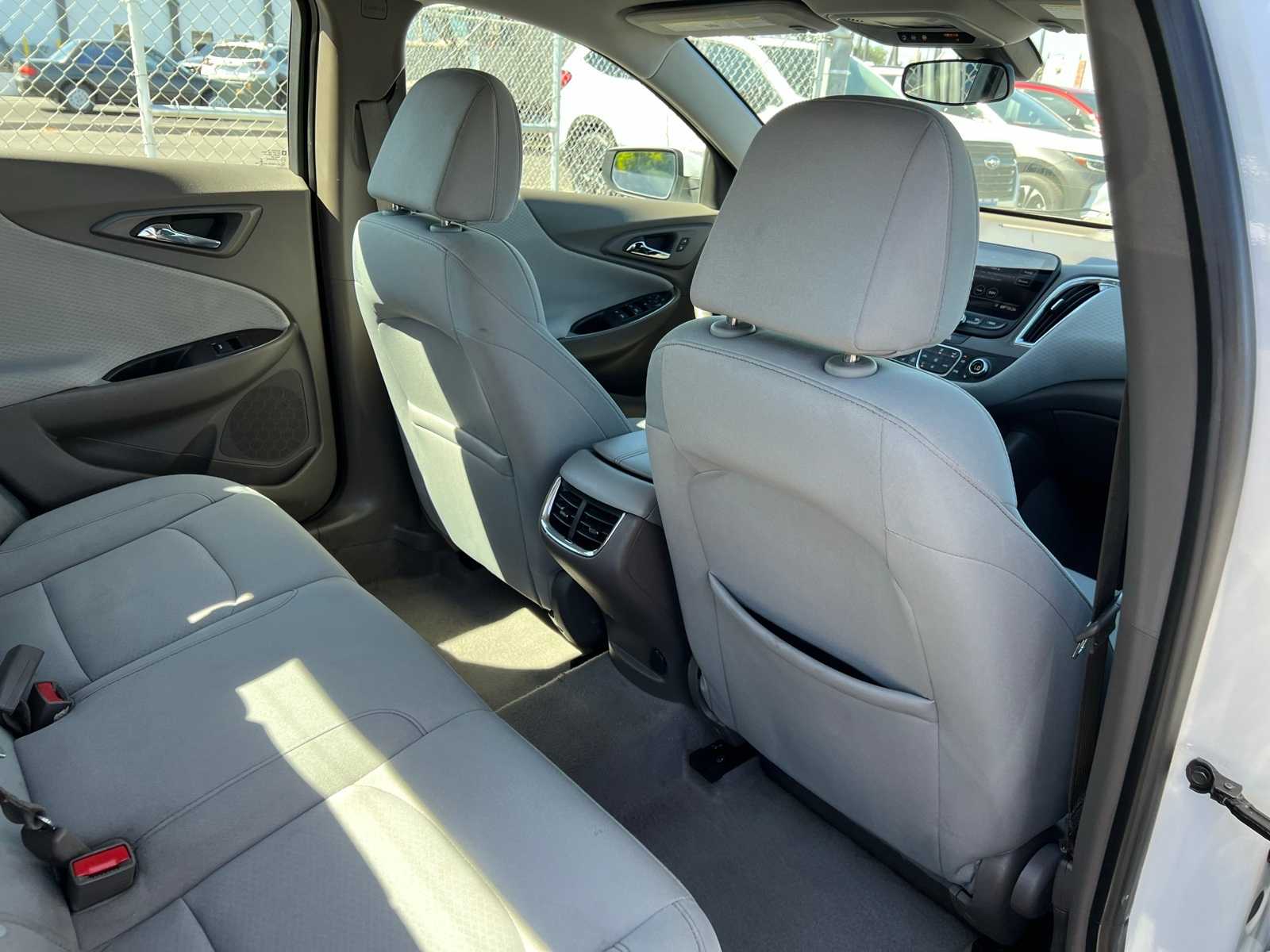 Thumbnail: 2019 Chevrolet Malibu - 21